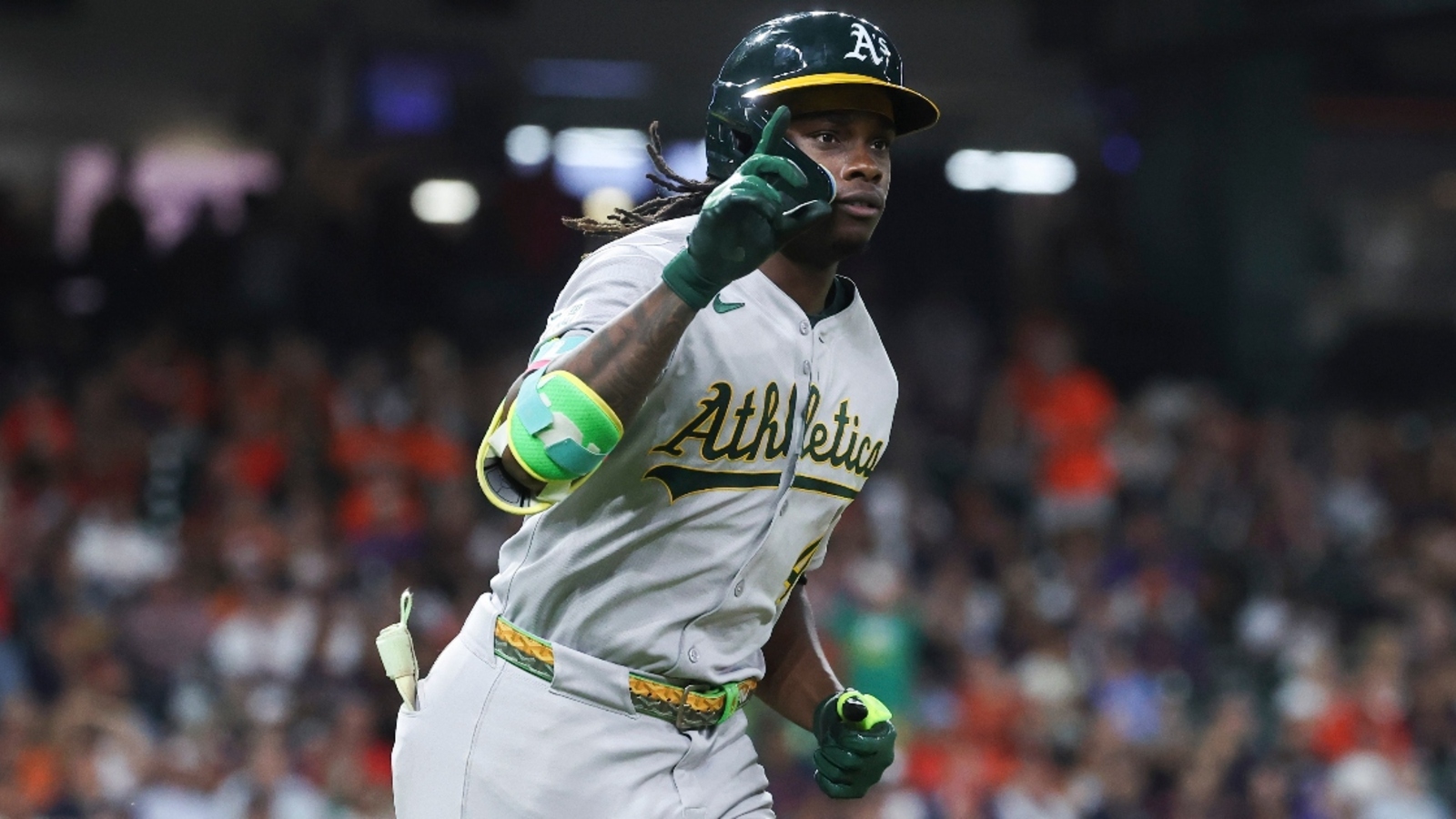 A’s broadcaster Chris Caray egregiously messes up Lawrence Butler HR call