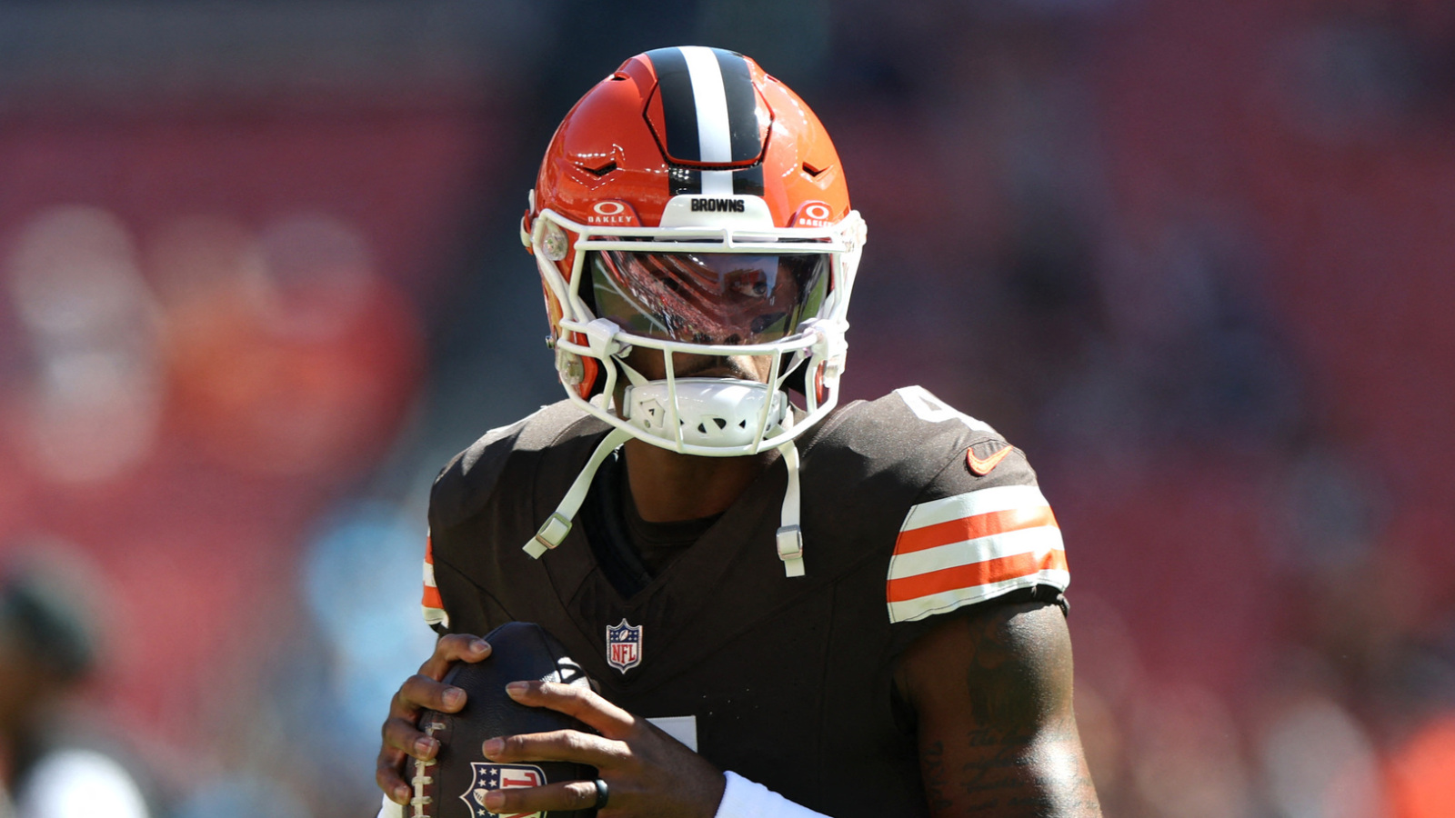 https://www.yardbarker.com/media/6/5/659cecf82c16cb536b34da88a7ce4ee8ecab6c26/thumb_16x9/tnf-takeaways-deshaun-watson-shows-composure-win.jpg?v=1