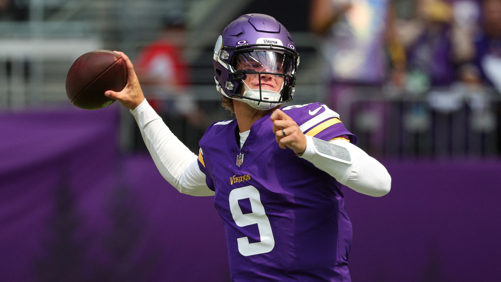 Vikings Consider Carson Wentz as Backup After J.J. McCarthy's Struggles