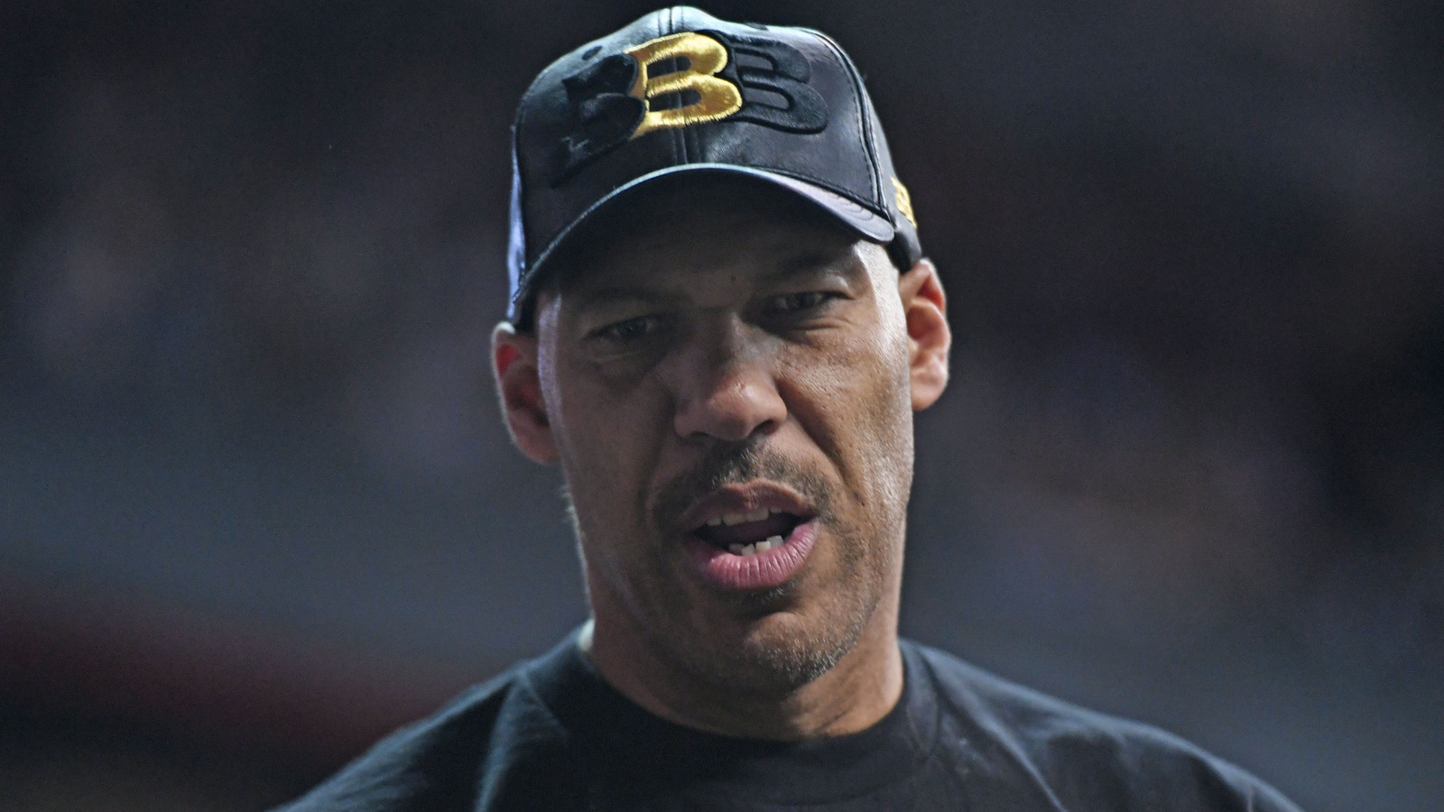 LaVar Ball pulls entire AAU team from floor, forfeits game