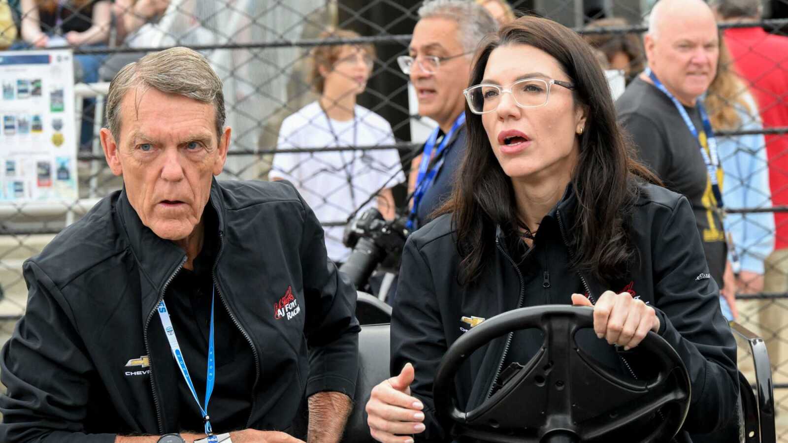 https://www.yardbarker.com/media/6/6/666ac3929579f6f8d1c6aa26a104af8b57128517/thumb_16x9/hmd-motorsports-aj-foyt-racing-driver-katherine.jpg?v=1