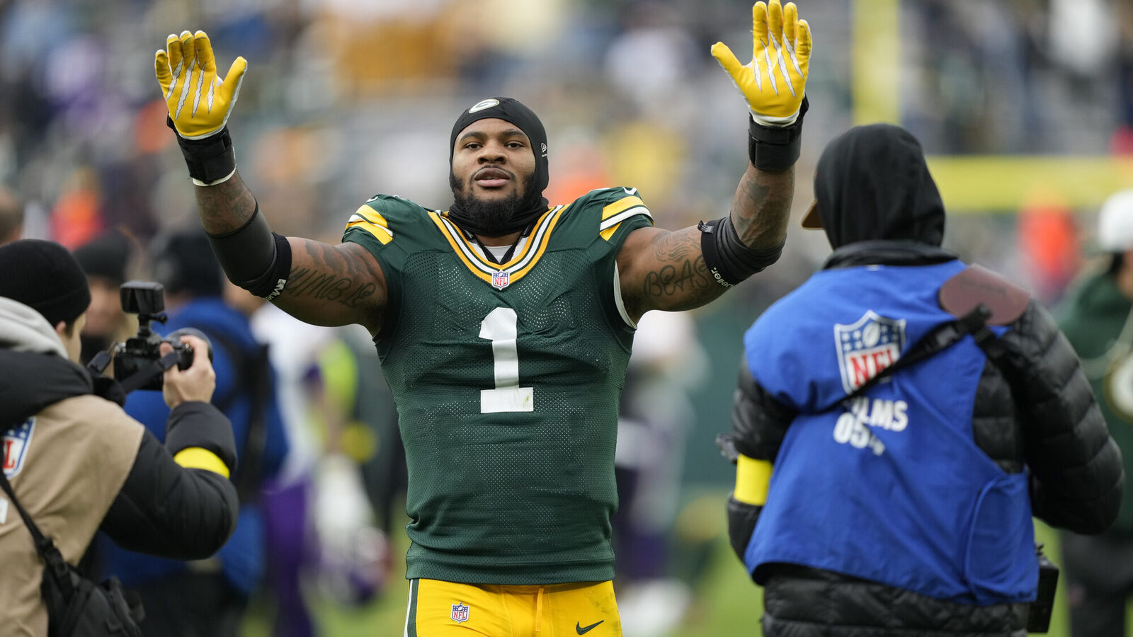 The 25 best moves NFL teams made in 2025 | Yardbarker