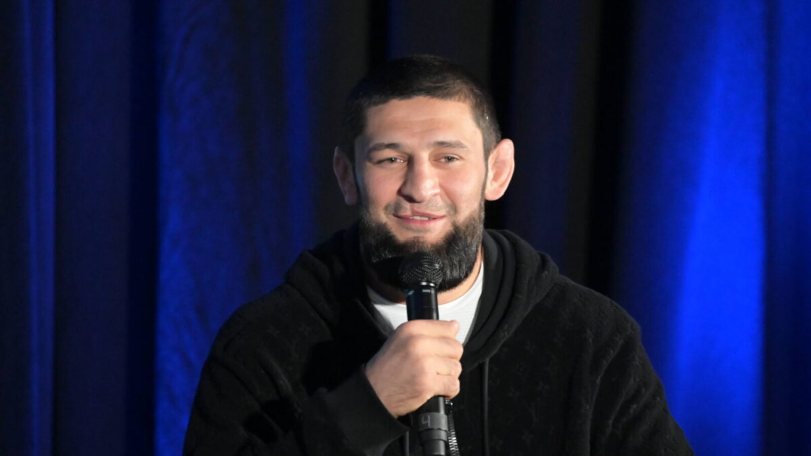 Khamzat Chimaev Honors Late Wrestling Legend Buvaisar Saitiev After RAF Victory