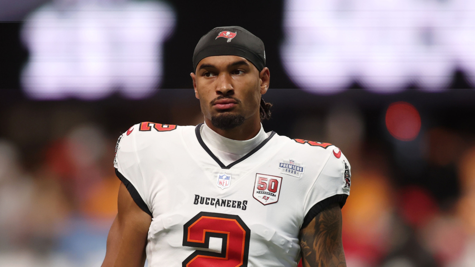 https://www.yardbarker.com/media/6/7/6764f916a07aa17343ec9bf1e142c39b7f0304c3/thumb_16x9/emeka-egbuka-explains-bucs-mindset-ahead-game.jpg?v=1
