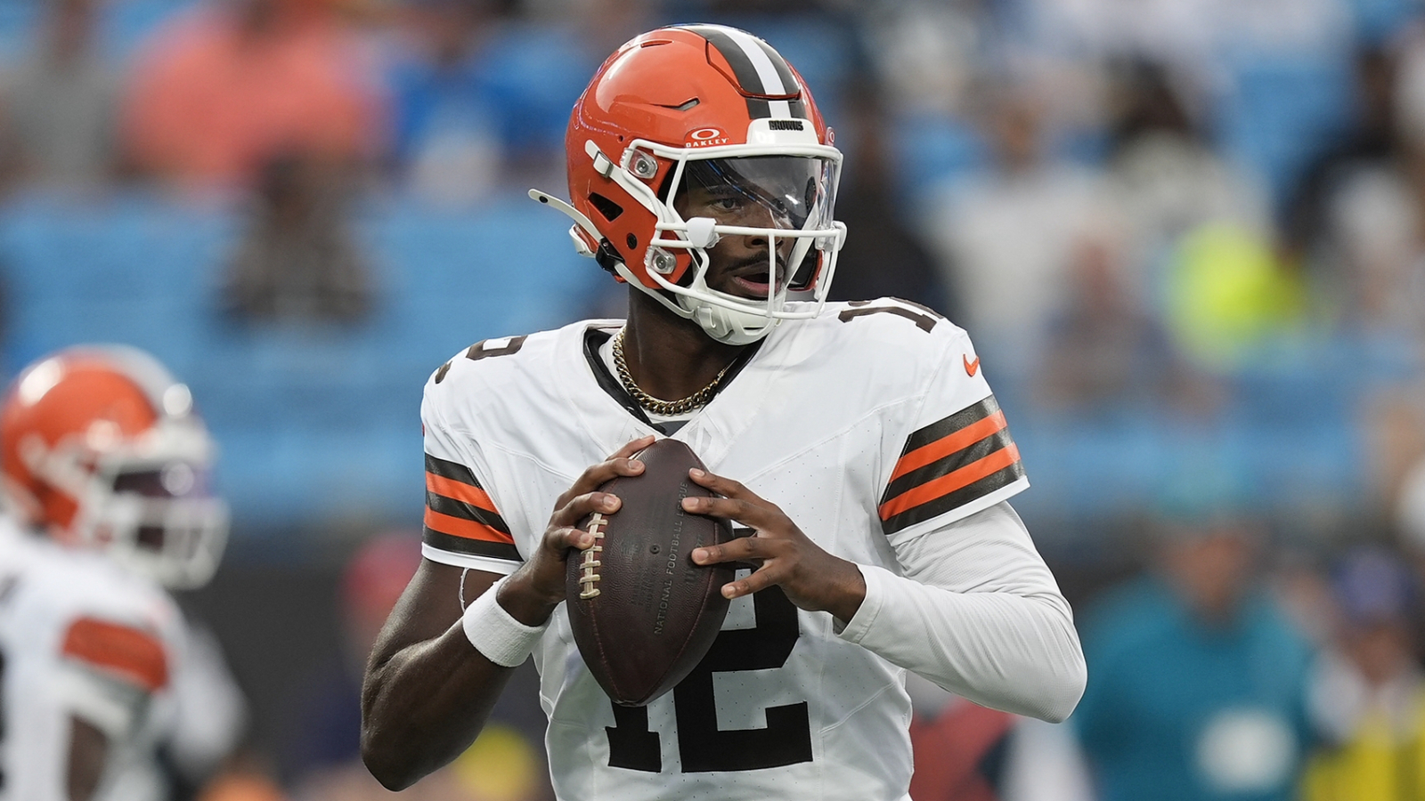 https://www.yardbarker.com/media/6/7/677032a2fb28b95c596e7ef2d0dba2c34d15d8f6/thumb_16x9/shedeur-sanders-makes-strong-first-impression.jpg?v=1