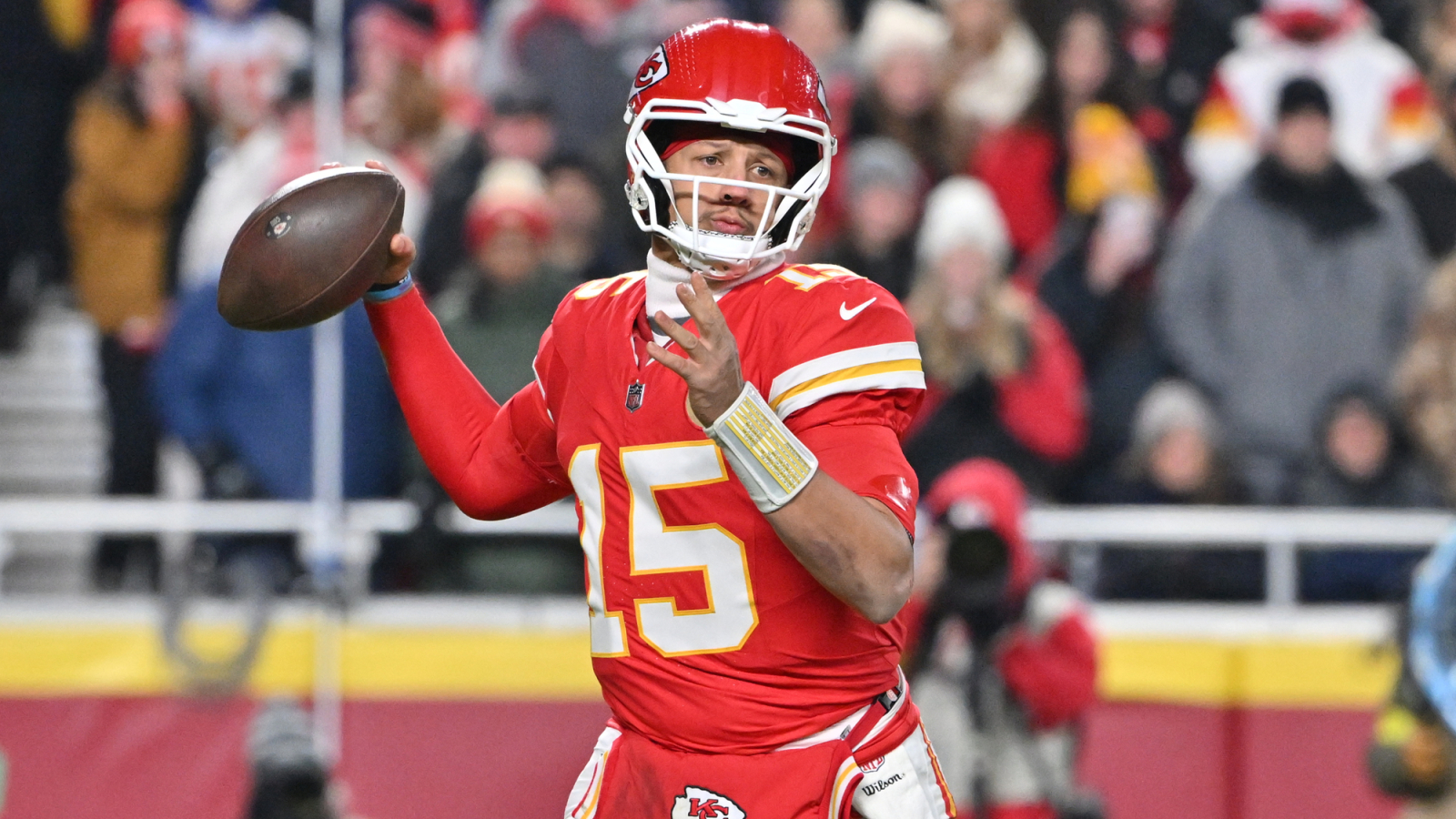 https://www.yardbarker.com/media/6/8/680b0f09674739f16ef2f38728612cec2fe34cda/thumb_16x9/dec-7-2025-kansas-city-missouri-usa-kansas-city.jpg?v=1