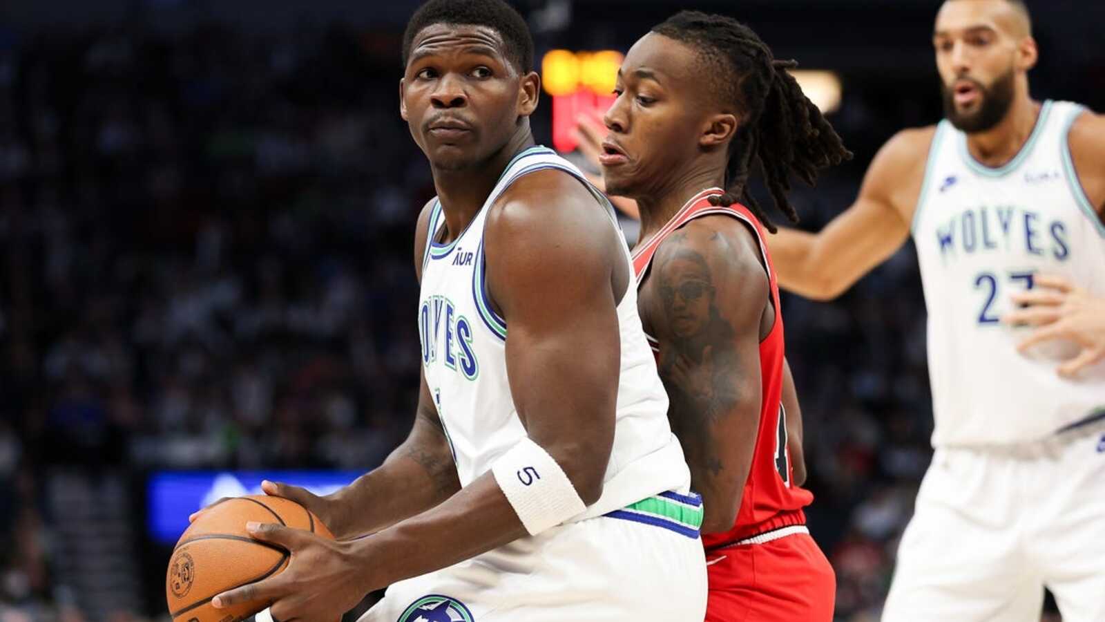 Wolves angle for top seed, while Rockets looking for playoff berth ...