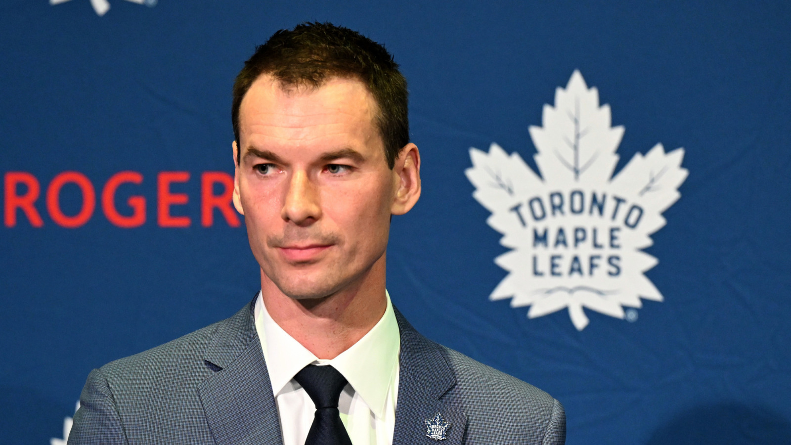 https://www.yardbarker.com/media/6/8/68744b4ed19ed911a421370adae9eec406ab759a/thumb_16x9/maple-leafs-extend-qualifying-offers-five-players.jpg?v=1