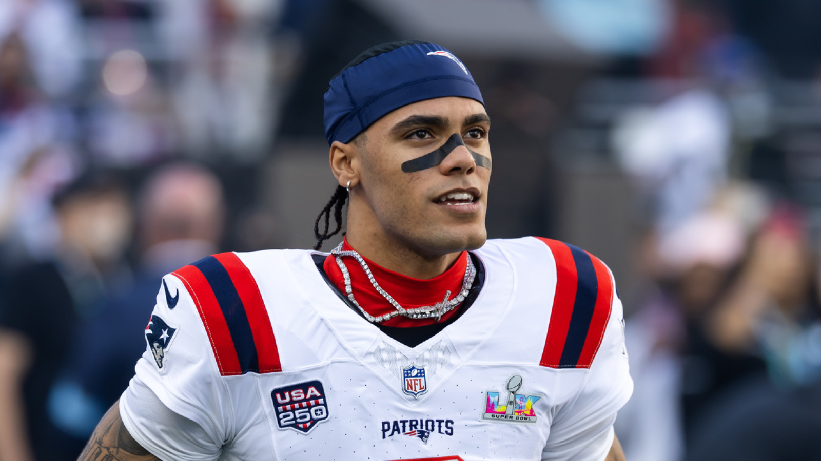 Patriots Urged to Resolve Christian Gonzalez Contract Issues