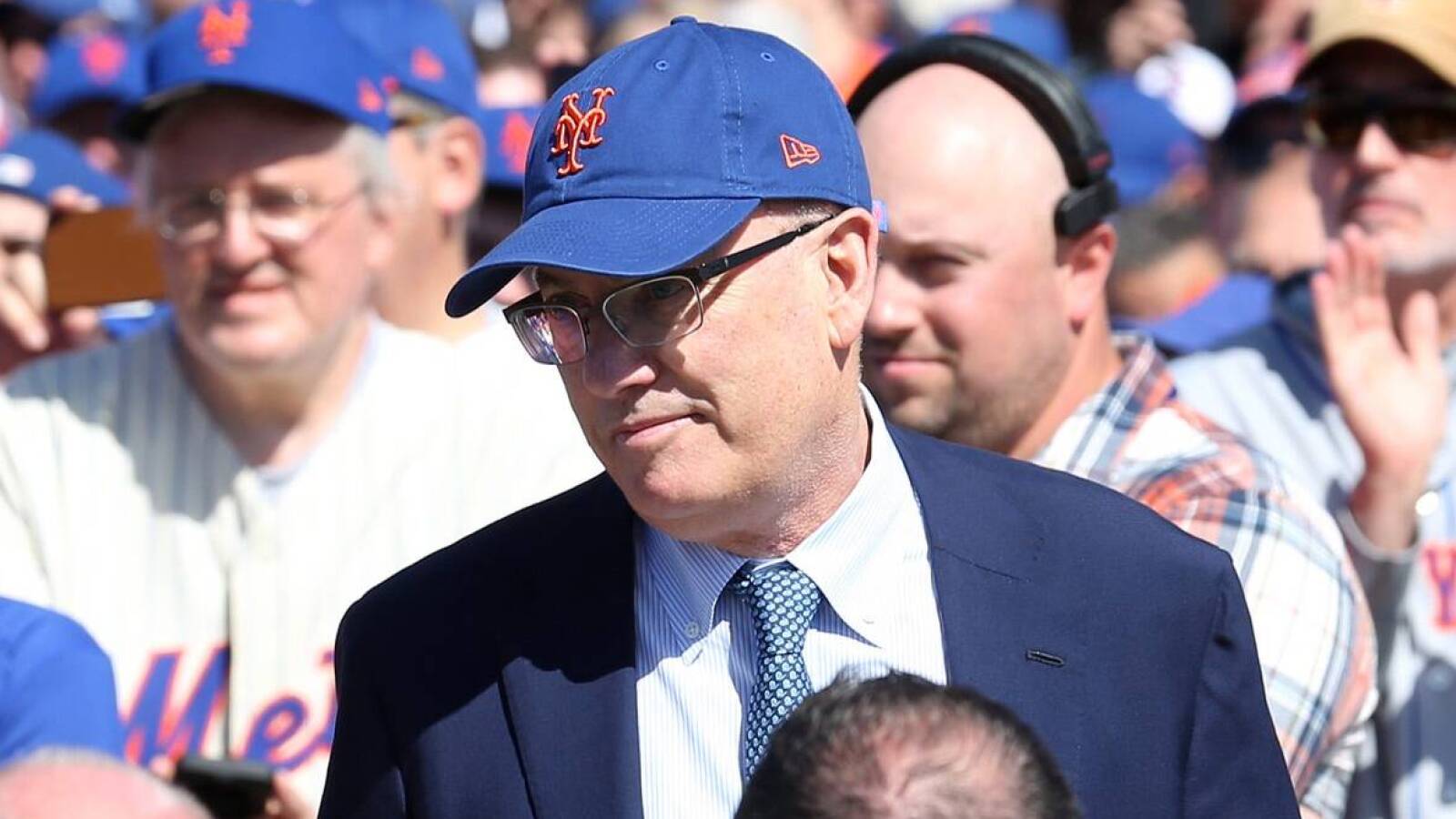 Agent compares Mets owner to Goliath, King Kong