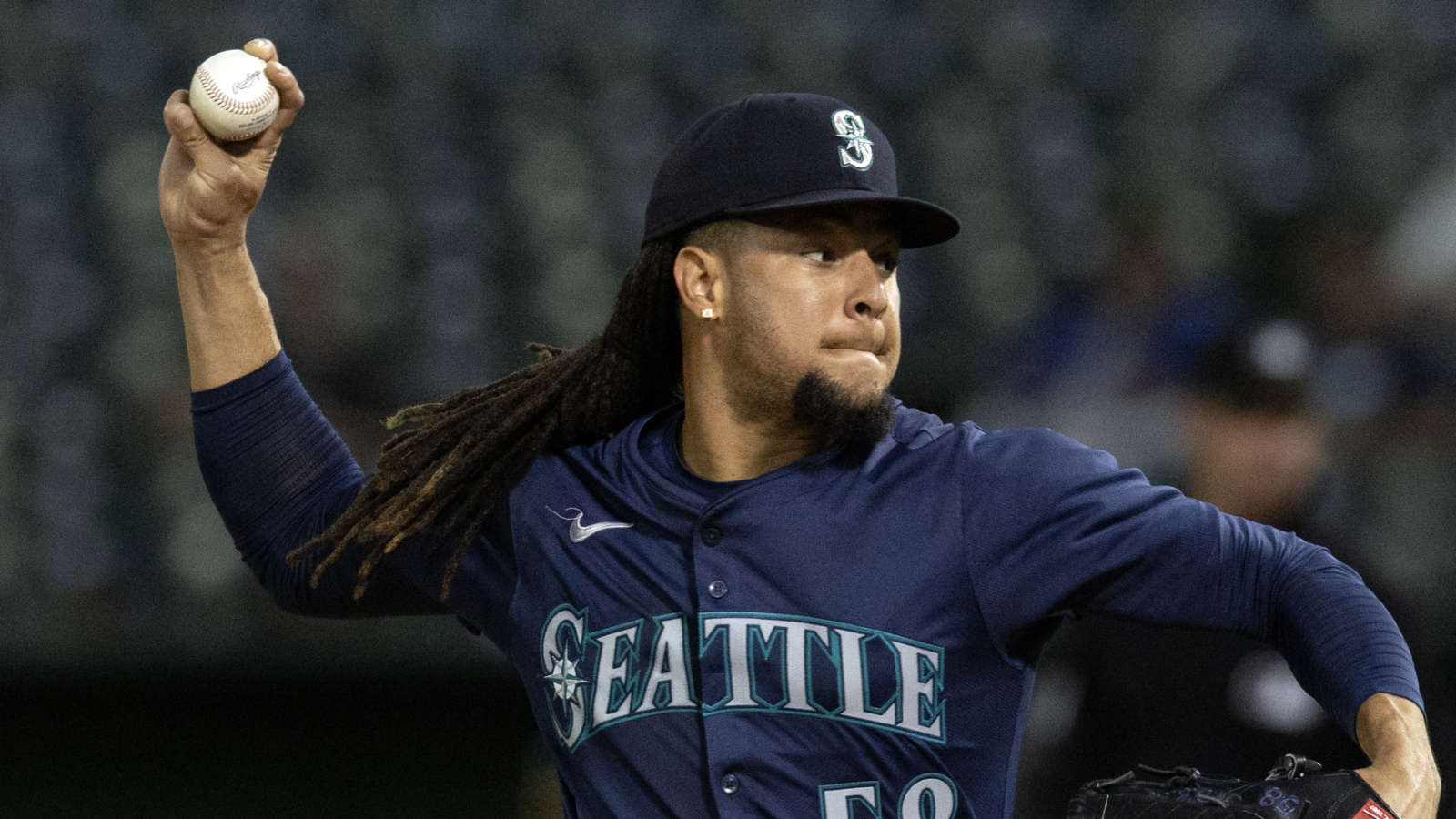 The High-Press Trap: How Seattle's System Exposed Castillo's Frustration