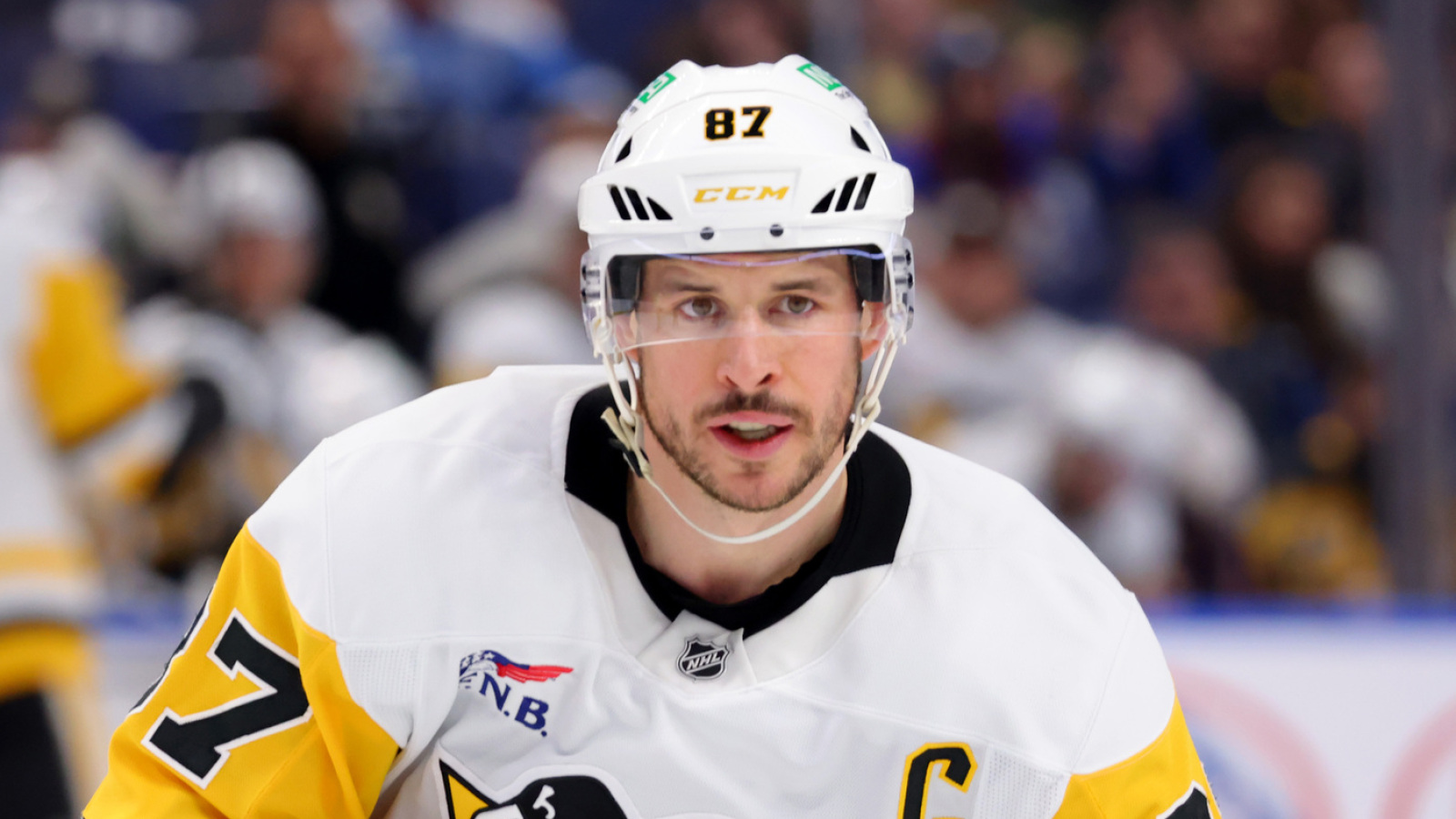 https://www.yardbarker.com/media/6/9/6964e4cec86a72669530823a89831a9e4d11e120/thumb_16x9/penguins-insider-predicts-crosby-malkin-traded.jpg?v=1