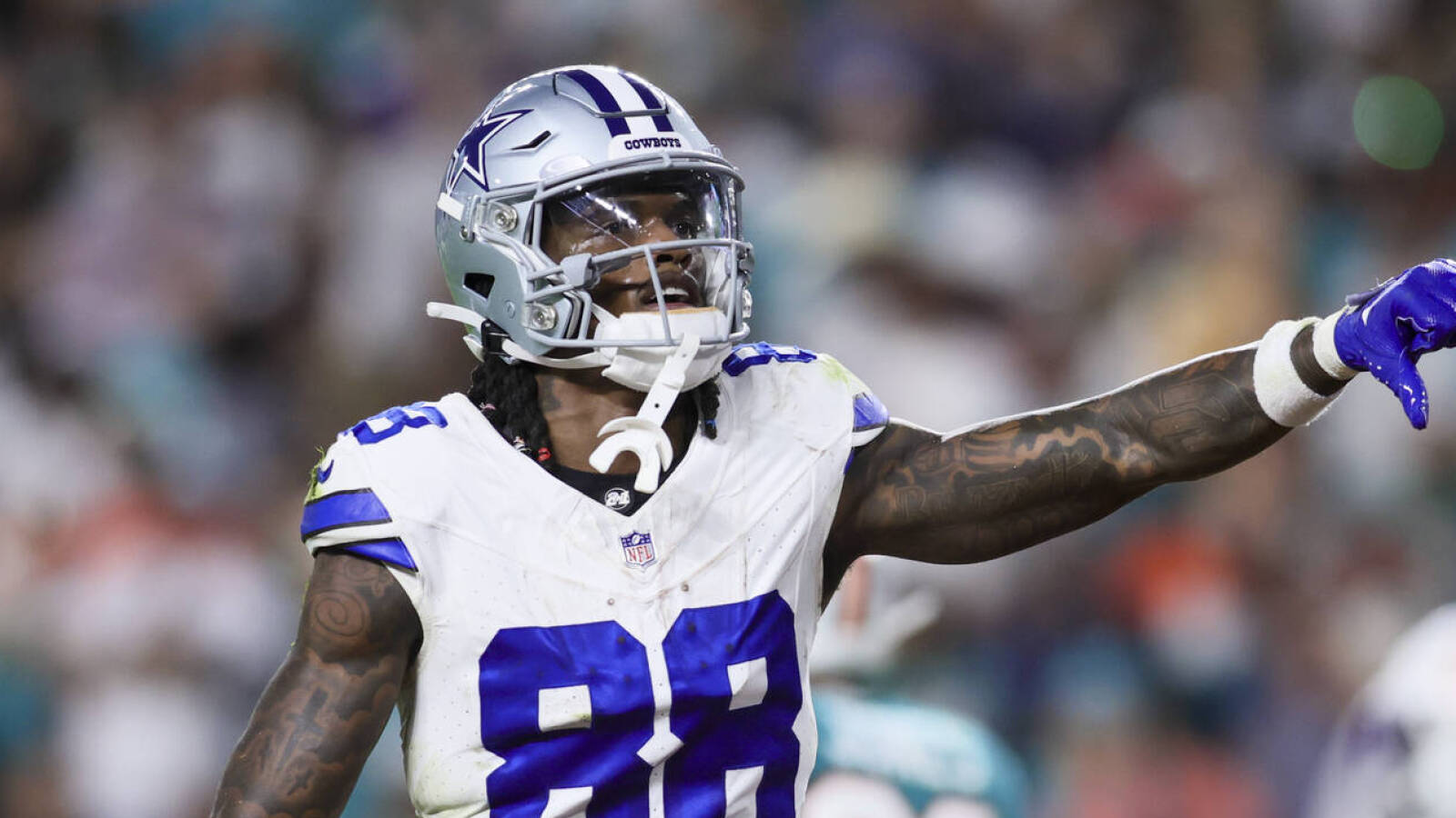 Reporter reveals why Lamb isn’t rushing to sign new contract