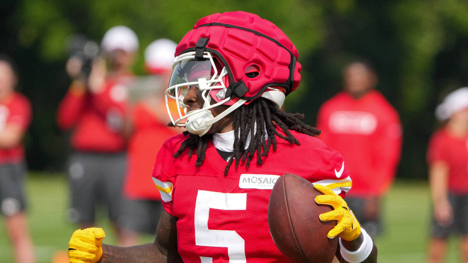 Chiefs WR expected to miss regular season Yardbarker