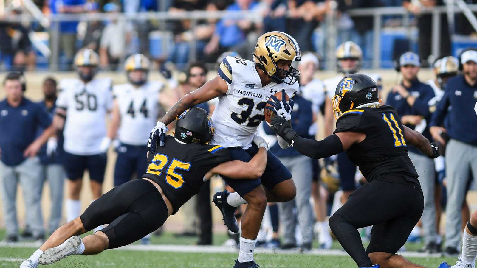 Montana State RB Julius Davis goes crazy on his coach after game