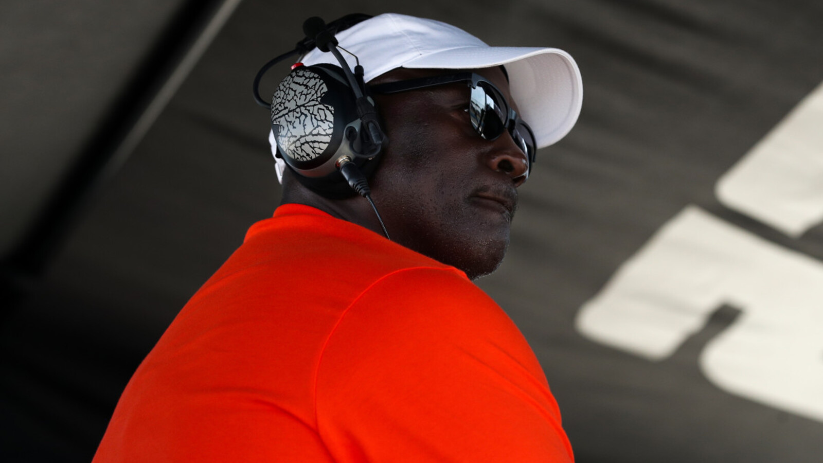 Magic Johnson Sends Message to Michael Jordan After Historic NASCAR Win ...