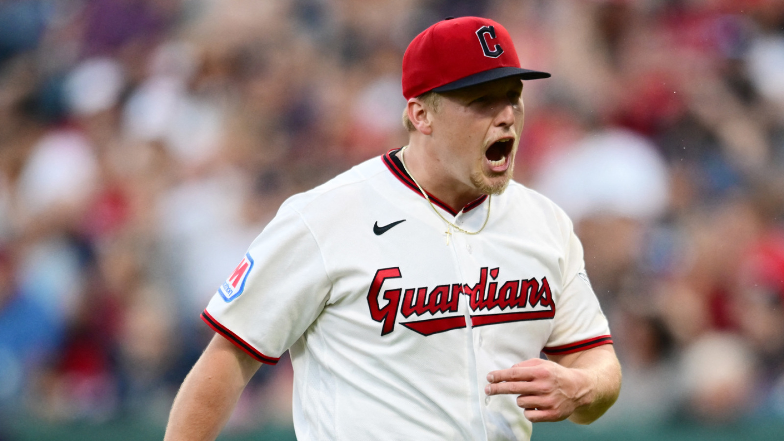 https://www.yardbarker.com/media/6/a/6a4741d41e03ee17beb030c6d97237963df78f3a/thumb_16x9/guardians-phenom-parker-messick-climbs-southpaw.jpg?v=1