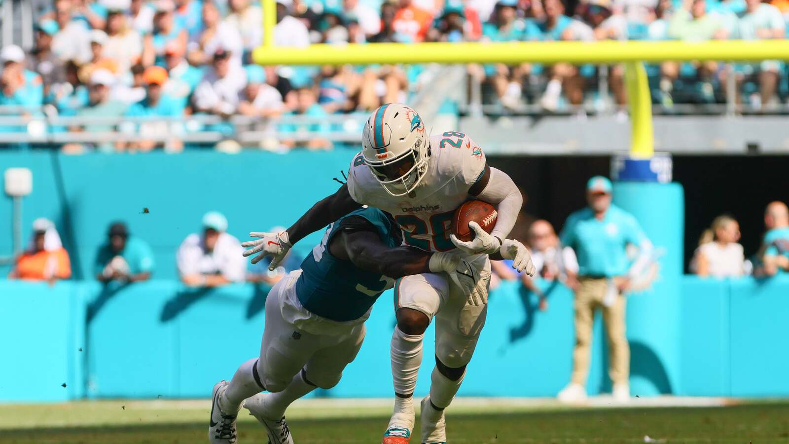 De'Von Achane Recognized as One of NFL's Top Players