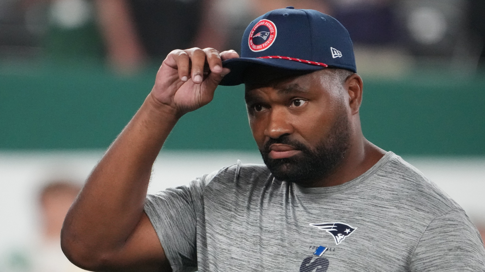 Patriots HC Jerod Mayo dismisses rumors of QB change