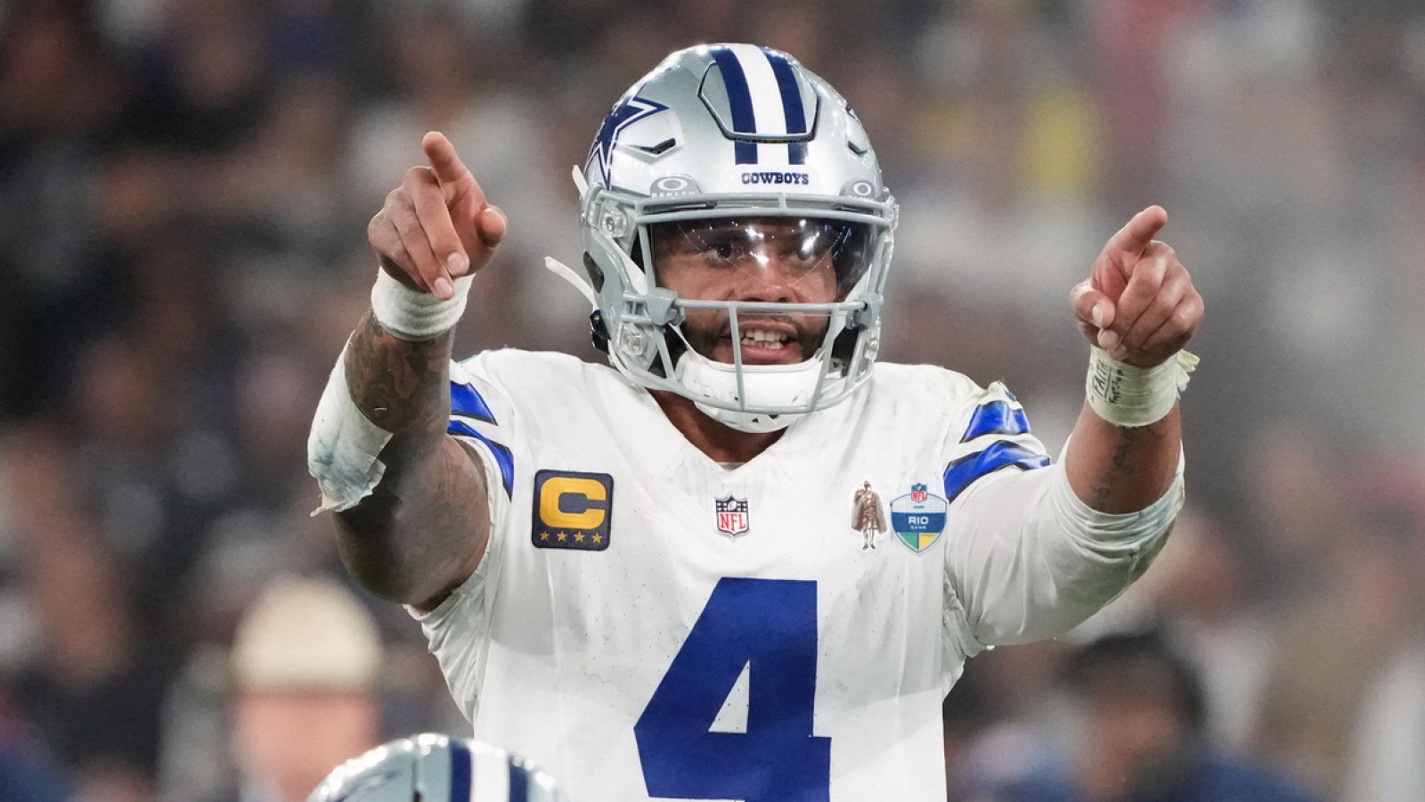 https://www.yardbarker.com/media/6/a/6aaf4a96ee87cd3d26cfd90887ac5b8911eddd02/thumb_16x9/dak-prescotts-impressive-start-tells-different.jpg?v=1