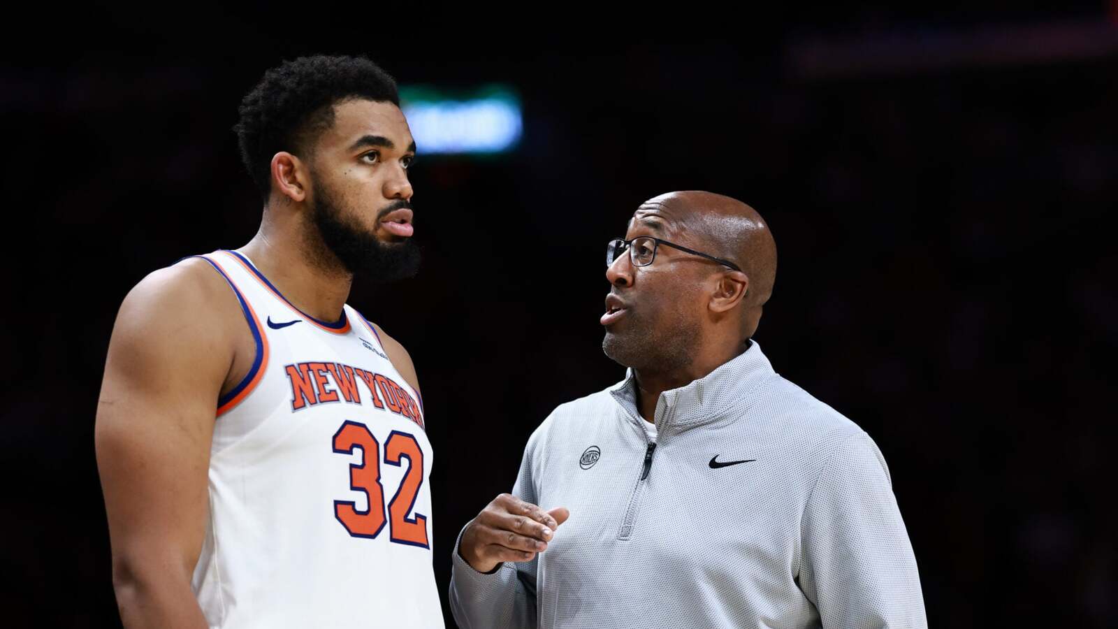 Karl-Anthony Towns Injures Wrist but Returns to Lead Knicks to Victory