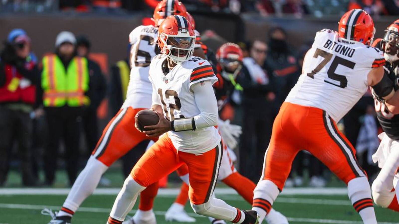 Browns QB Shedeur Sanders Details Unique Way Teammates Are Buying Into 2026 Season