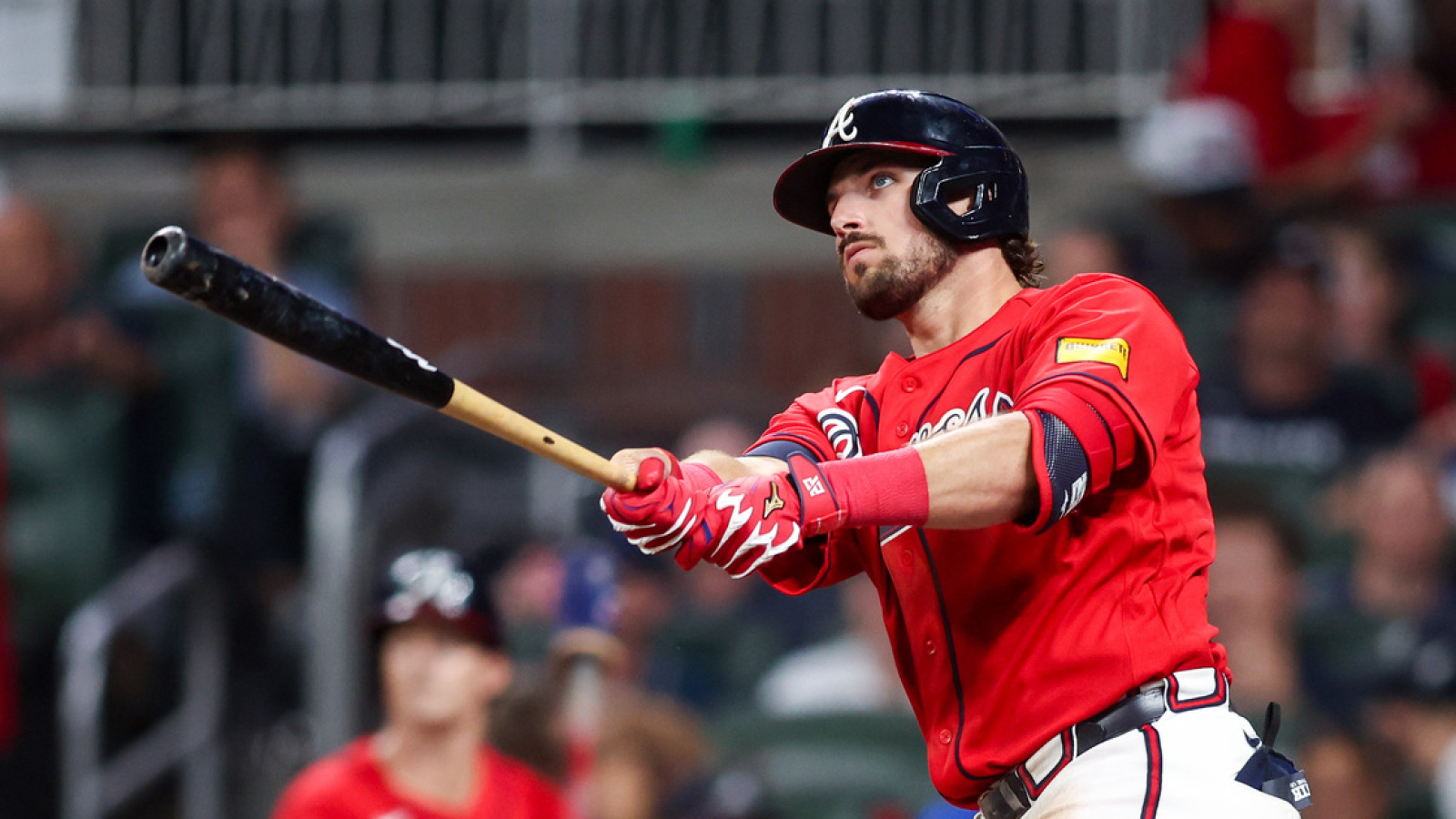 https://www.yardbarker.com/media/6/b/6b39b2a579b7147bea874b33bc2890357f99e595/thumb_16x9/austin-rileys-biggest-swing-season-powers-braves.jpg?v=1