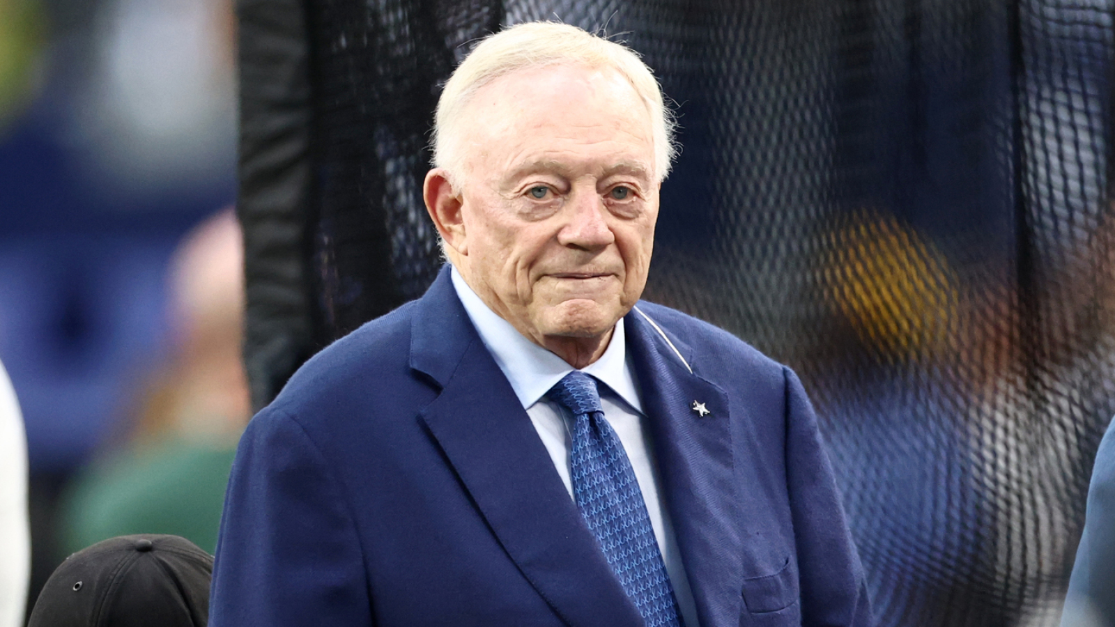 https://www.yardbarker.com/media/6/b/6b4021badb73fd9a2f83e93d2cef038239564fca/thumb_16x9/jerry-jones-on-cowboys-slim-playoff-odds-know.jpg?v=1