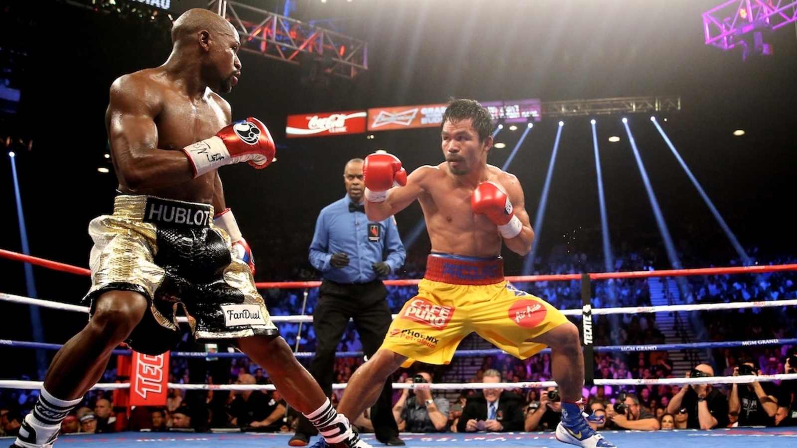 Manny Pacquiao calls out Floyd Mayweather for initially wanting rematch to be exhibition