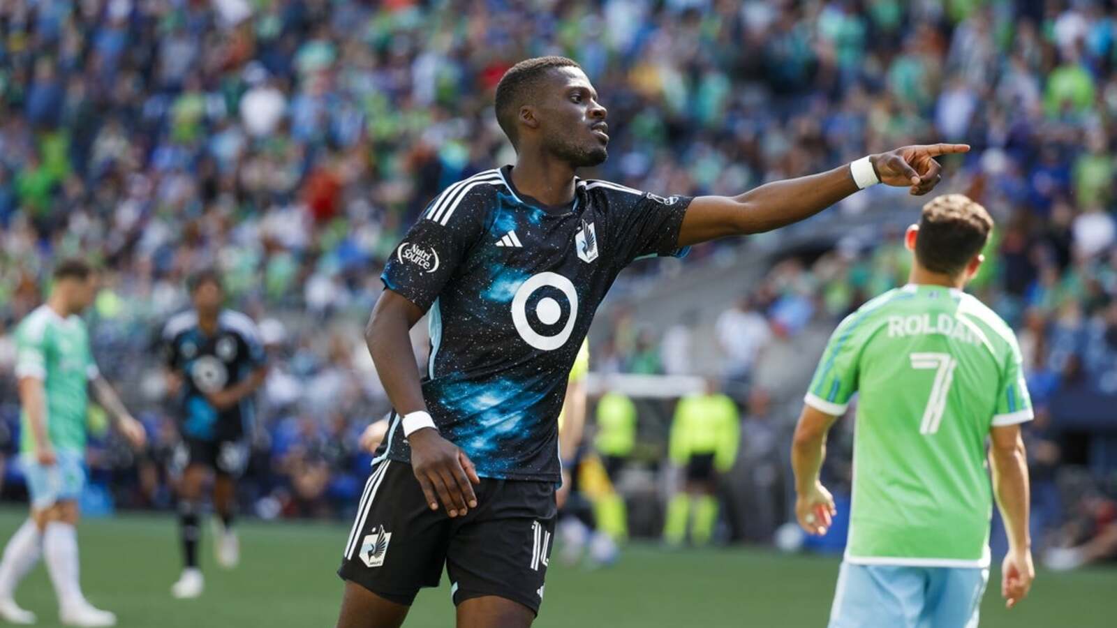 Minnesota returns key pieces, aims to continue road success at Dallas