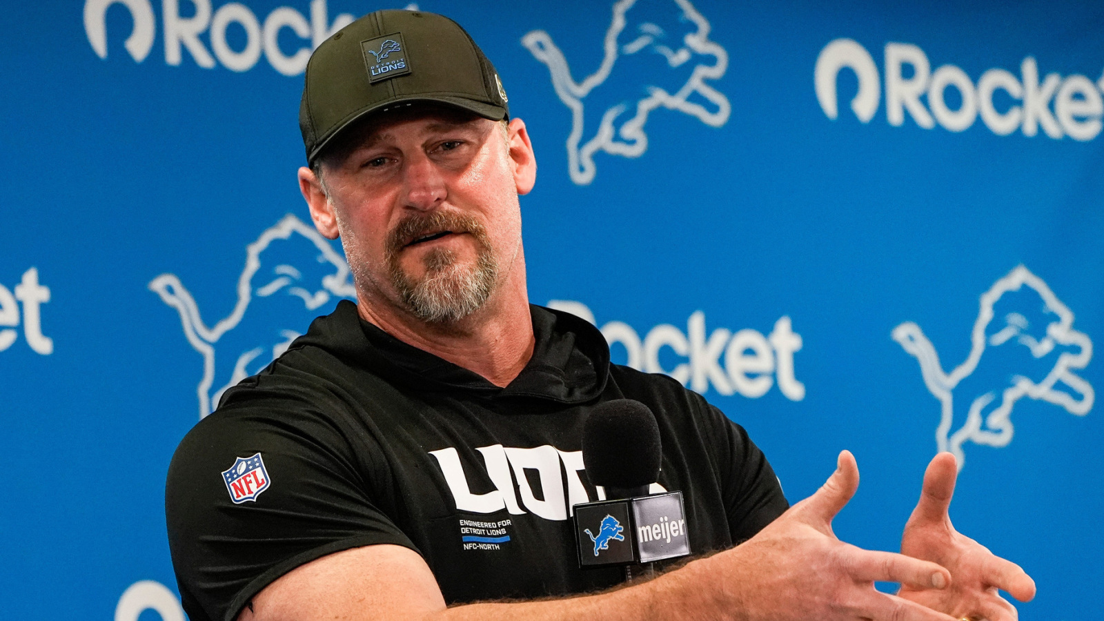 https://www.yardbarker.com/media/6/b/6bc6f5e2b3f262a0984646c87104dbcc1ea988b9/thumb_16x9/dan-campbell-lions-urged-extend-two-fan-favorites.jpg?v=1