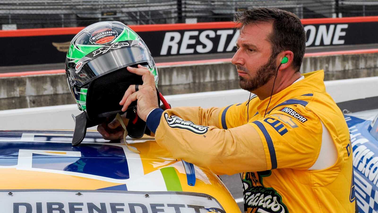 https://www.yardbarker.com/media/6/b/6be6fd1e653c539275d35e07e2d2864efe6397ae/thumb_16x9/nascar-officiating-criticized-controversial.jpg?v=1