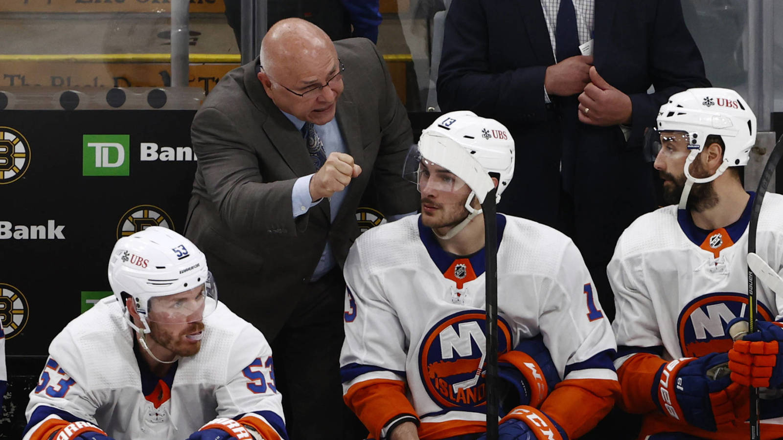 The islanders, despite the fact that the talks were lost, many men ask for the goal of Lightning