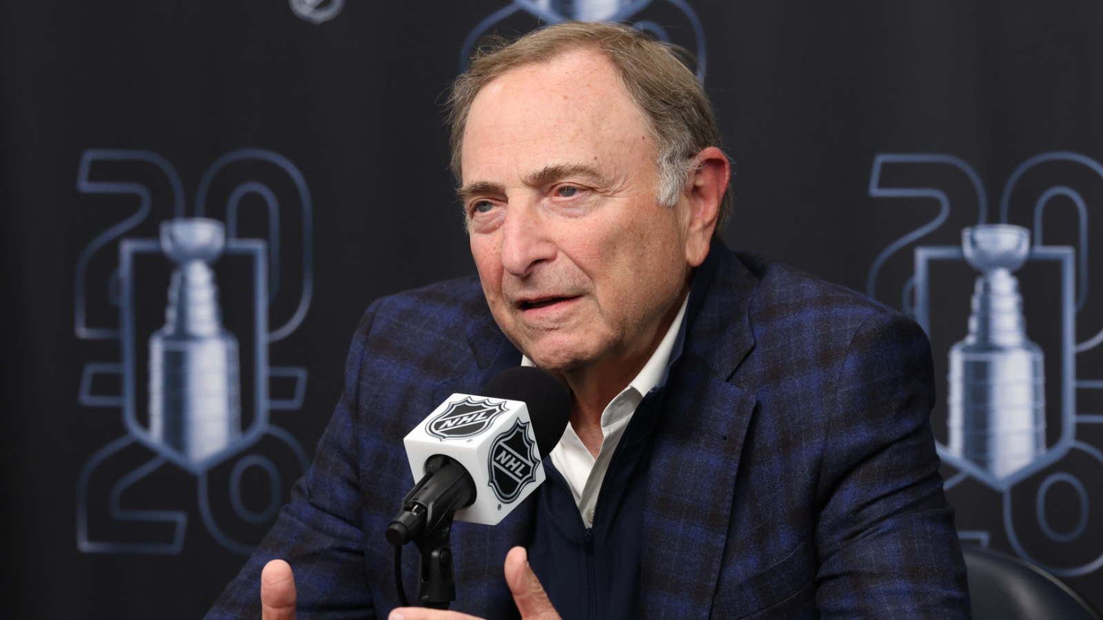 https://www.yardbarker.com/media/6/c/6c771d76e4e729c6d10caa3eeed8b7dfea1a25c2/thumb_16x9/nhl-playoff-format-problem.jpg?v=1