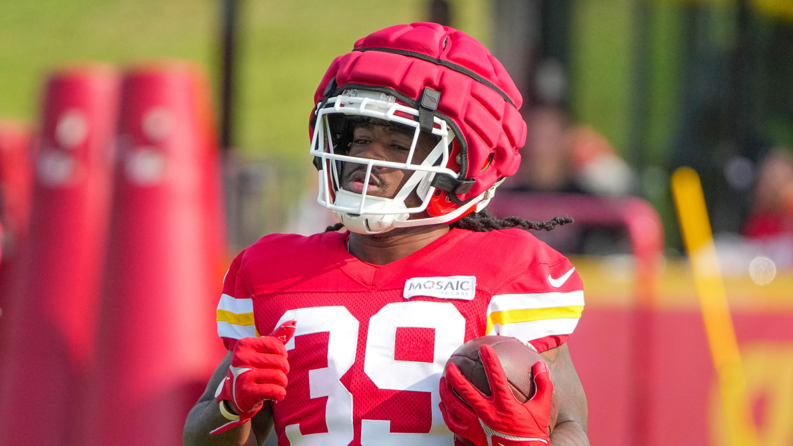 Chiefs Sign 16 Players To Practice Squad Yardbarker