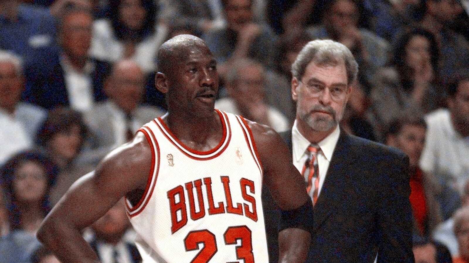 Michael Jordan Would Trash-Talk His Opponents By Singing To Them - Vimarsana News