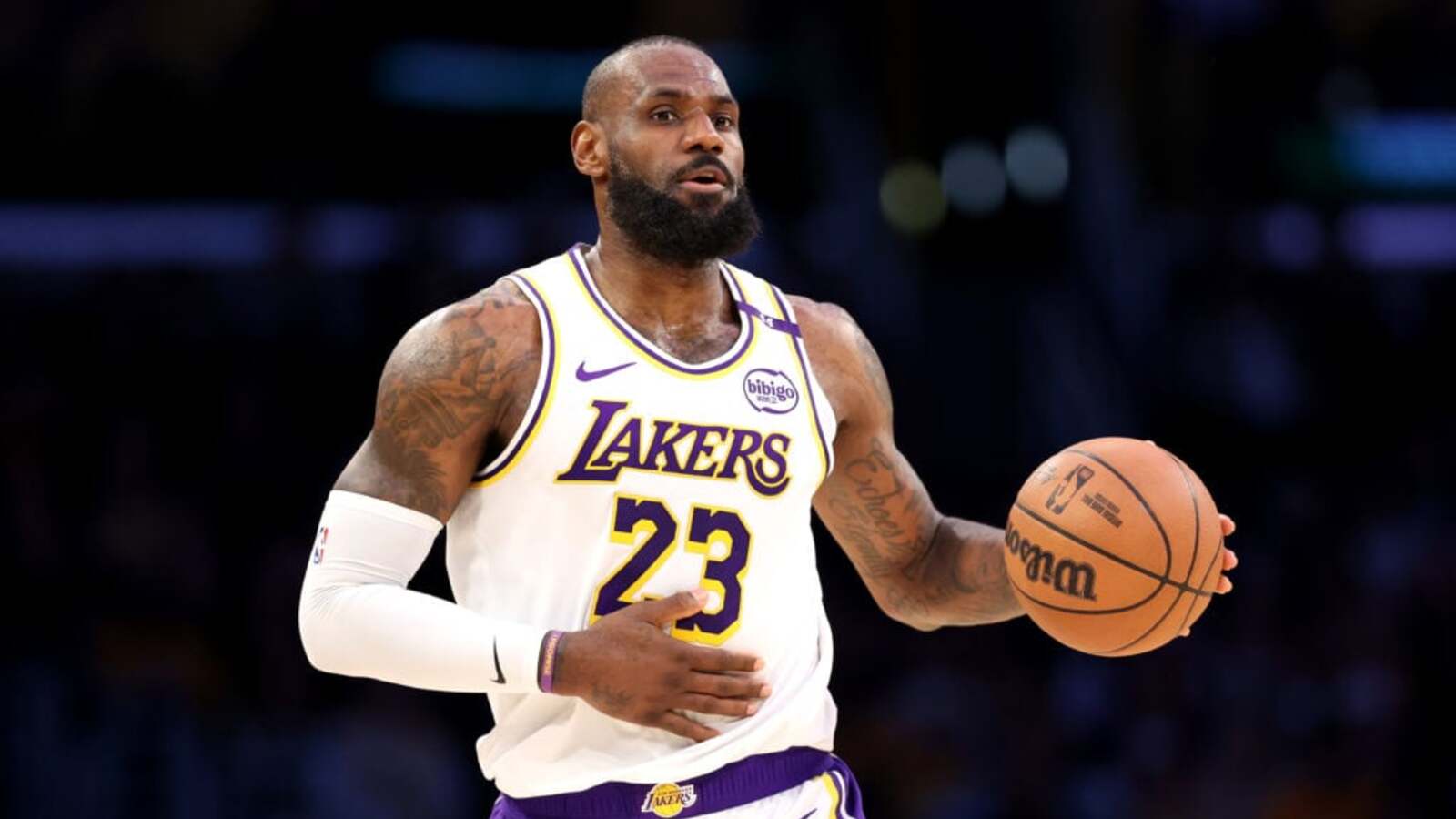 NBA pundit picks Knicks and Raptors as best trade options for Lakers’ rising star
