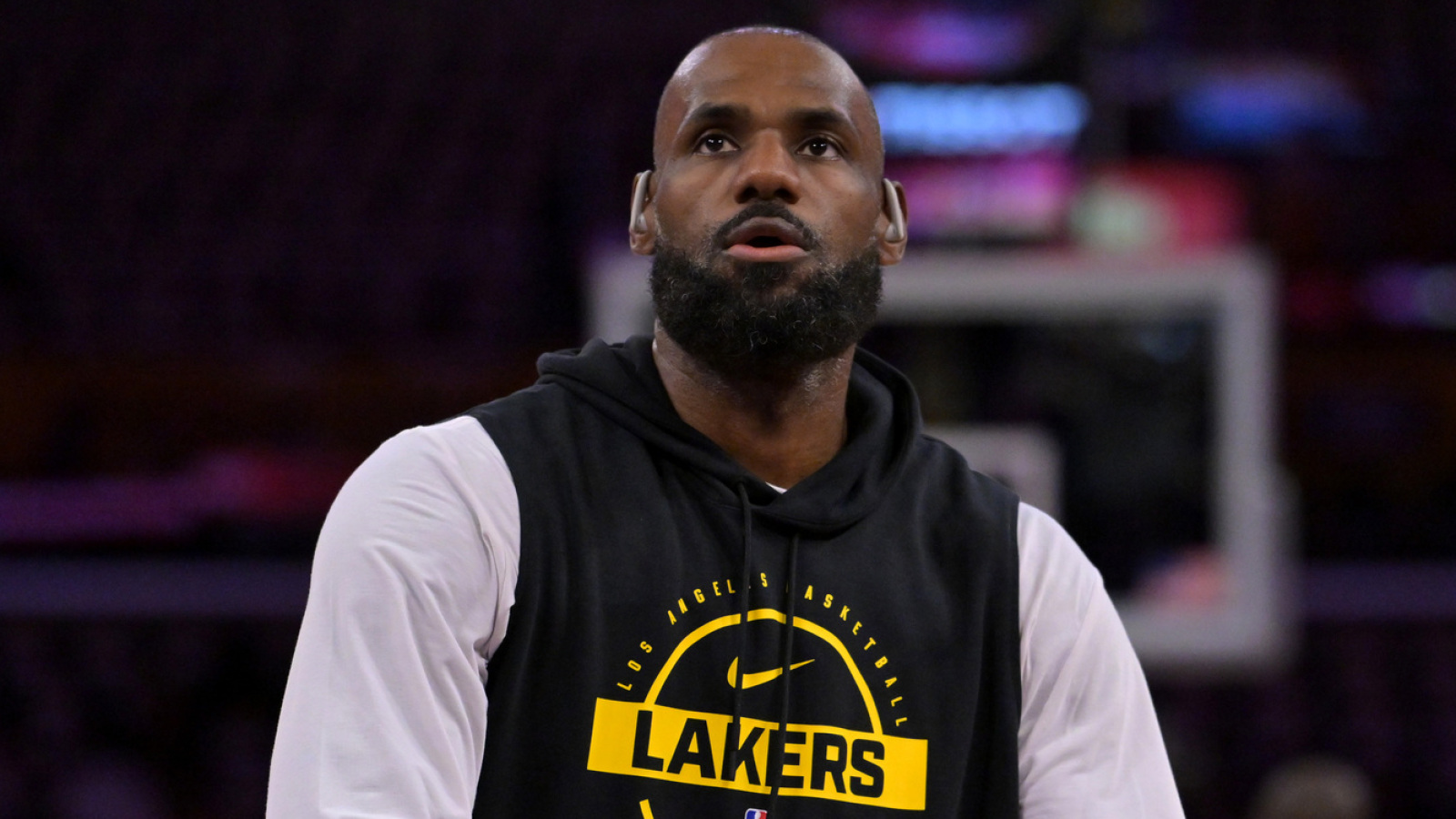 https://www.yardbarker.com/media/6/d/6d72631373e6ad9838c63e7cb4baa0a15f6cc3f5/thumb_16x9/lebron-james-still-exactly-lakers-need.jpg?v=1