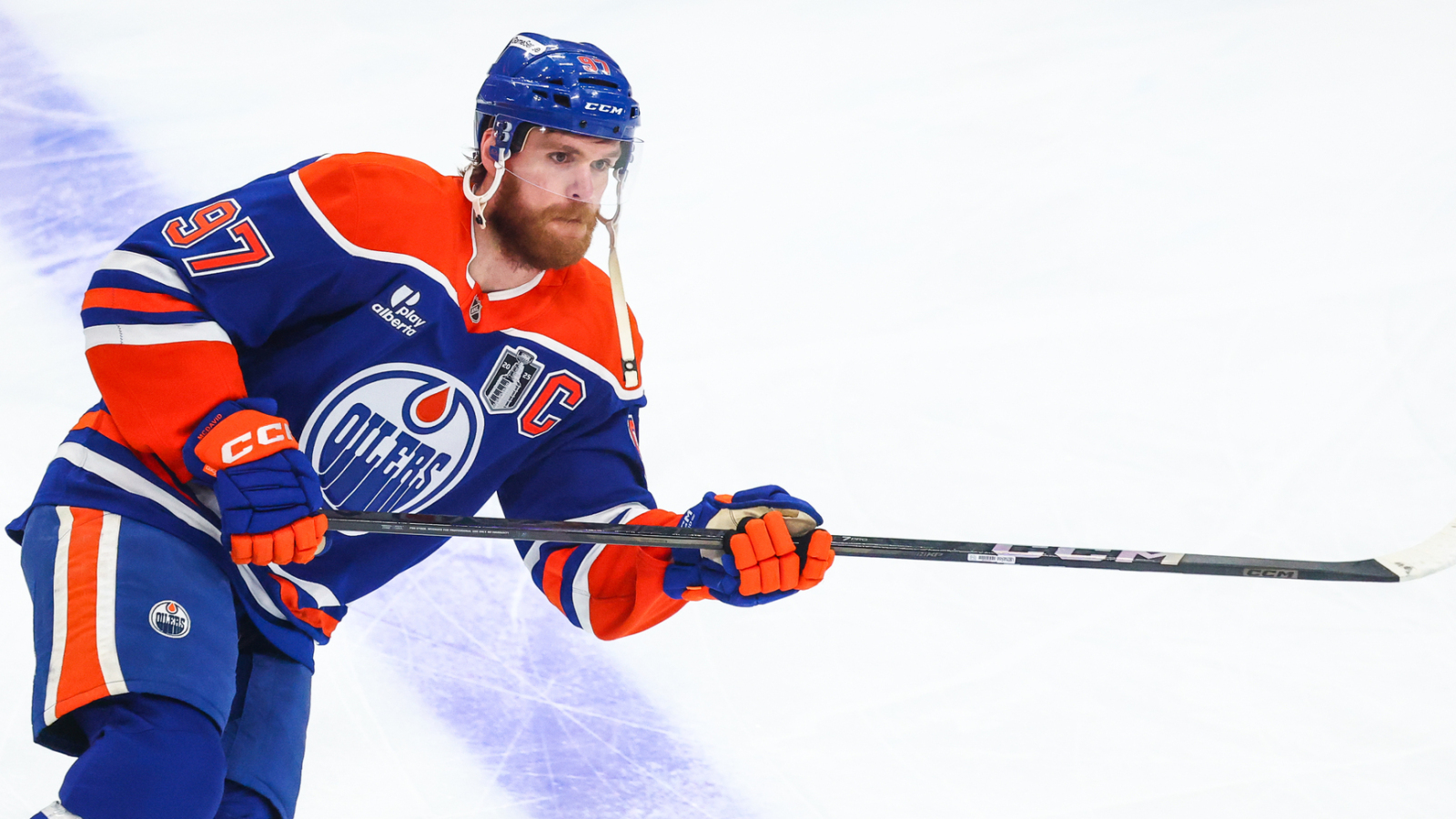https://www.yardbarker.com/media/6/e/6e439c2c33a0a9ee3ae72b3525975e707c2e54f9/thumb_16x9/whats-next-connor-mcdavid-four-scenarios-oilers.jpg?v=1