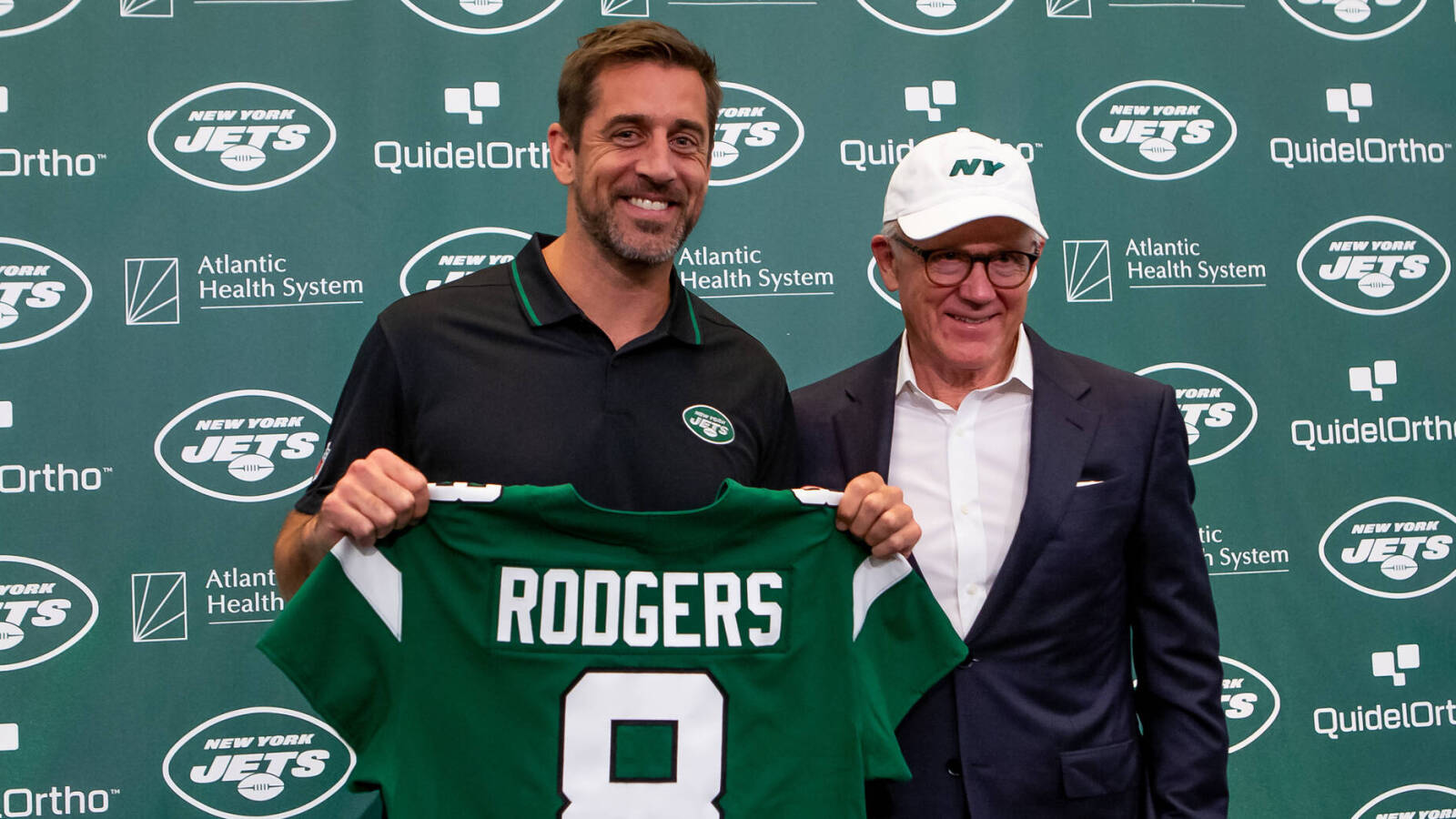 Aaron Rodgers explains why he decided to change numbers with Jets - Vimarsana News
