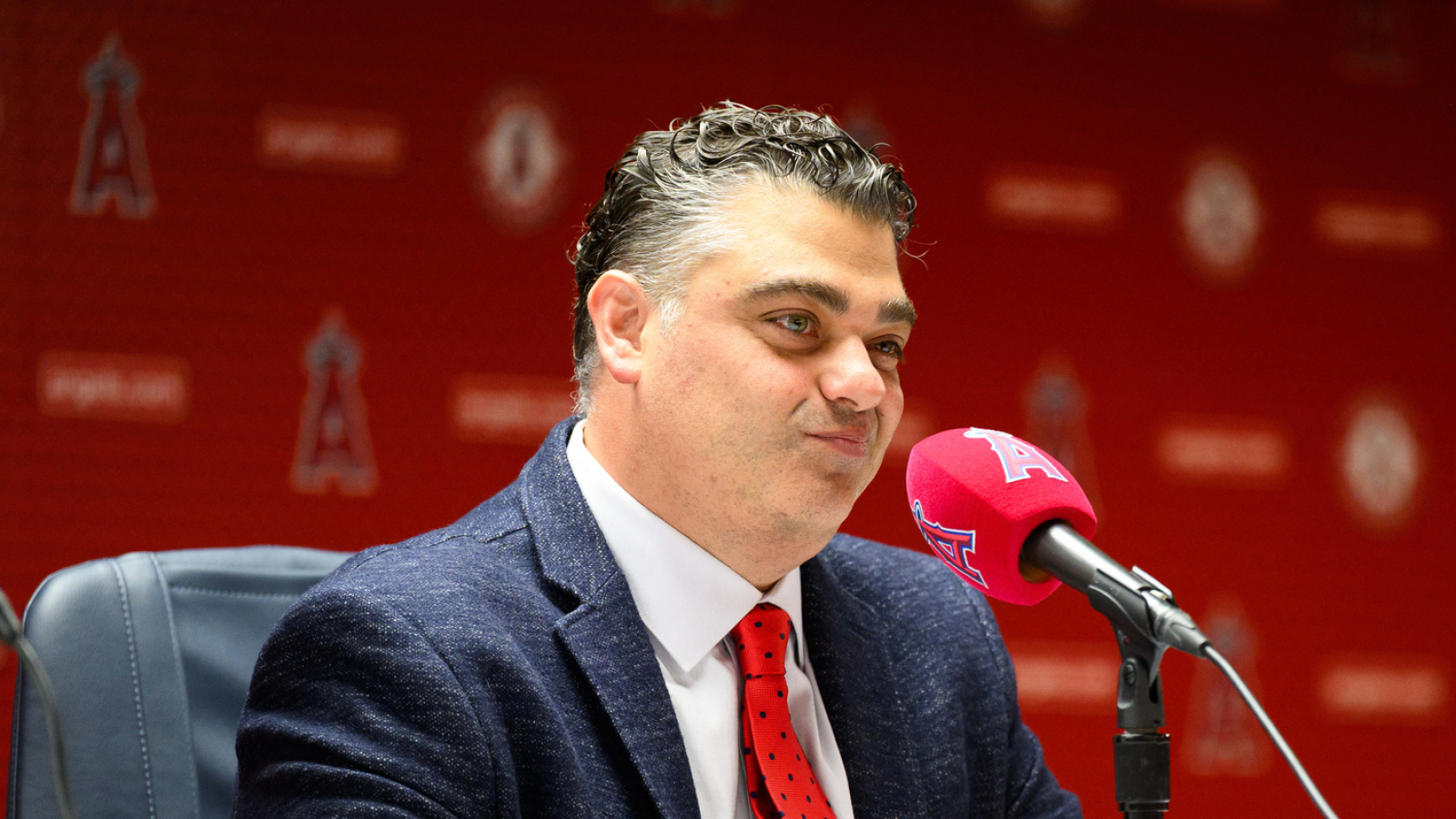 https://www.yardbarker.com/media/6/f/6f5400b174d9f2995d99e0b0b8f5d4e1b2d588e4/thumb_16x9/angels-long-overdue-move-front-office.jpg?v=1