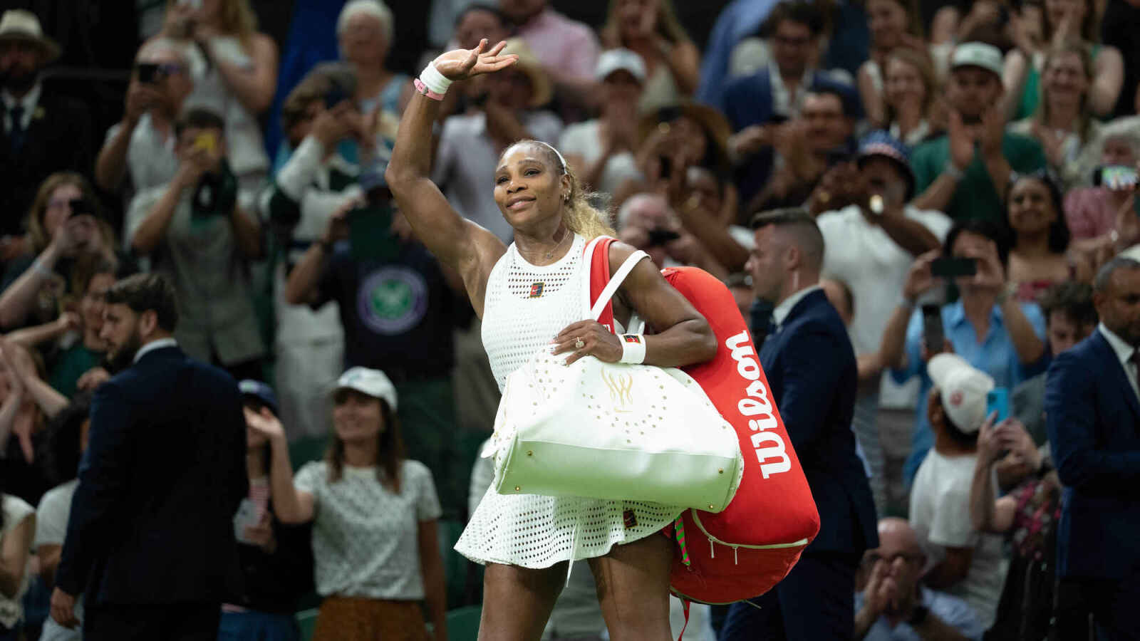 https://www.yardbarker.com/media/6/f/6f69185afdca5385d11cbe0576f446a3d33b873f/thumb_16x9/jun-30-2026-london-united-kingdom-serena-williams.jpg?v=1