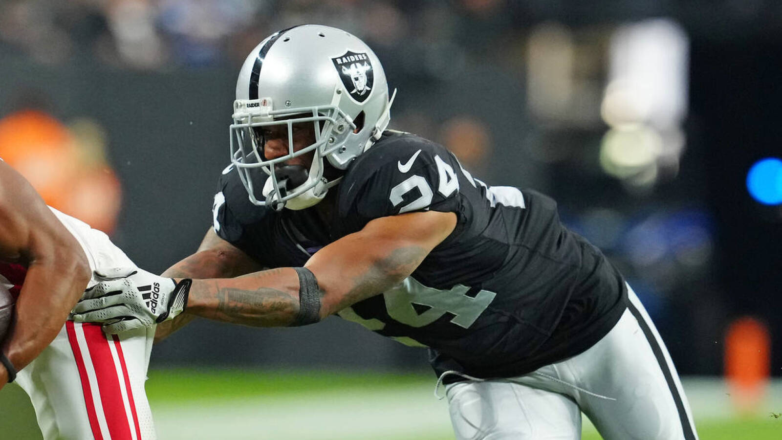 Raiders planning to release star CB following Week 12 benching