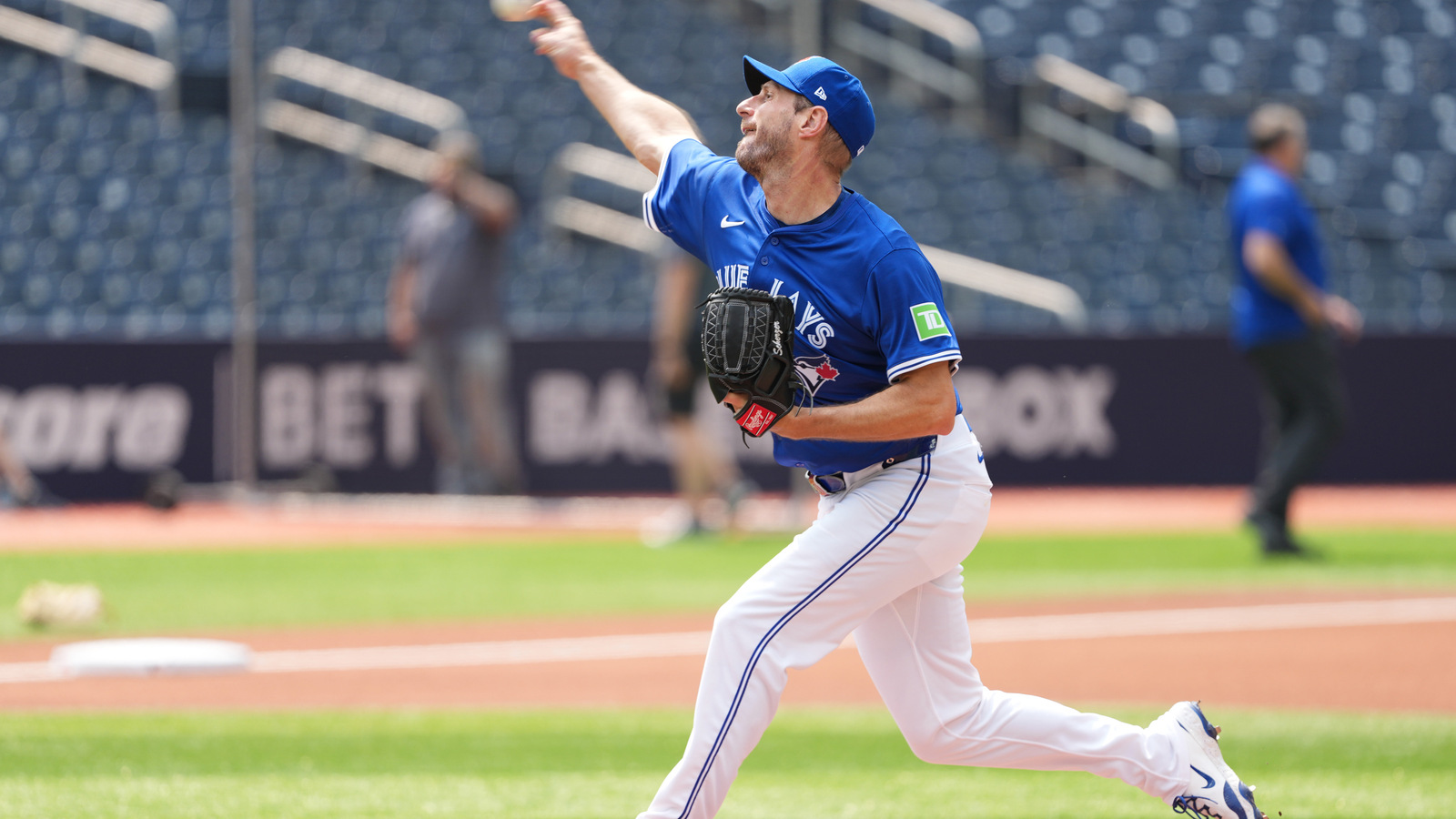 https://www.yardbarker.com/media/6/f/6fb11257773018551d6ba5c592028fe042cf2631/thumb_16x9/jun-3-2025-toronto-ontario-toronto-blue-jays.jpg