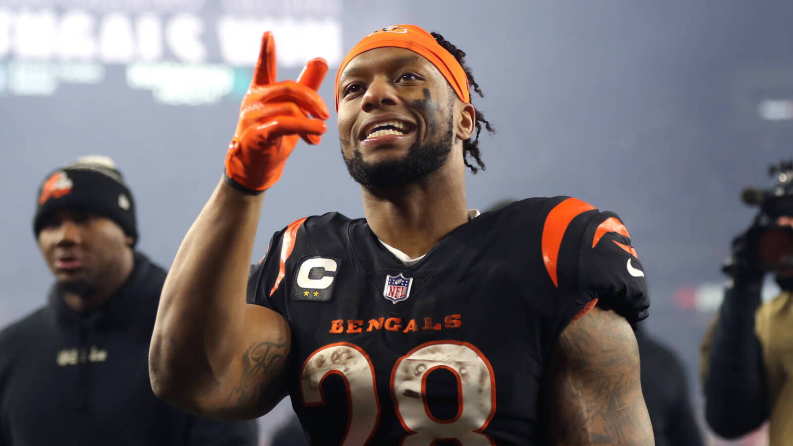 Details on Joe Mixon’s reworked deal with Bengals revealed Yardbarker