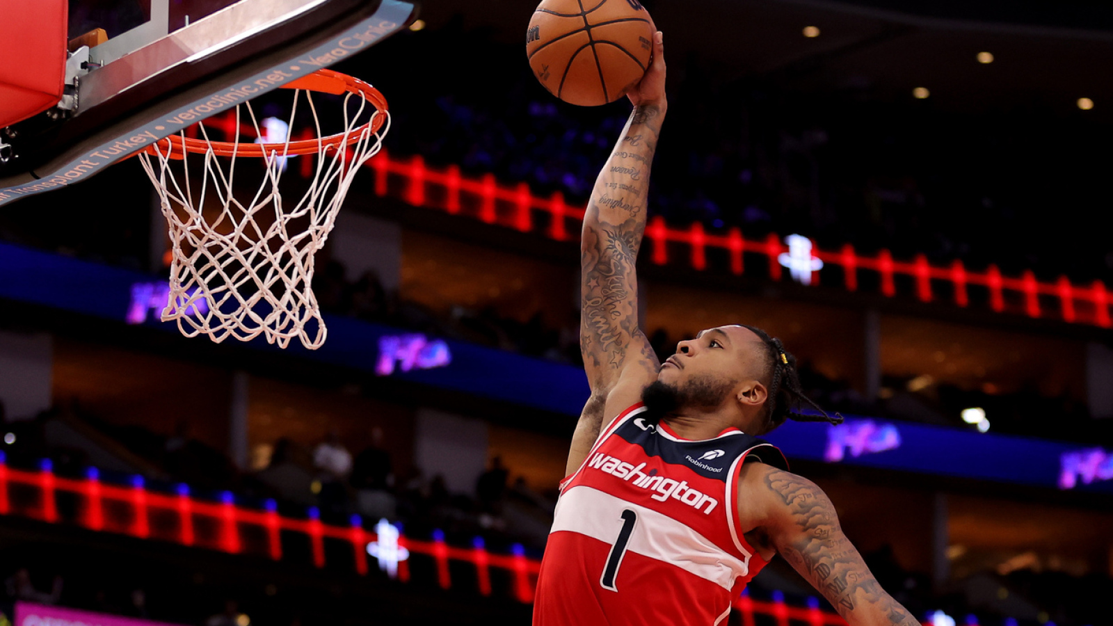 https://www.yardbarker.com/media/7/0/705166575f1dd94b0382b7e4d7f0e3a28443df43/thumb_16x9/cam-whitmore-enters-nba-purgatory-trade.jpg?v=1