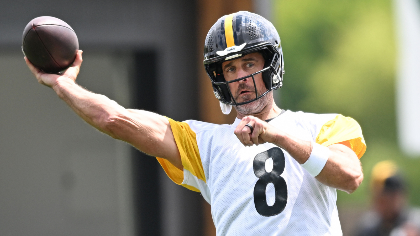 Steelers’ Aaron Rodgers reveals how close he was to retiring