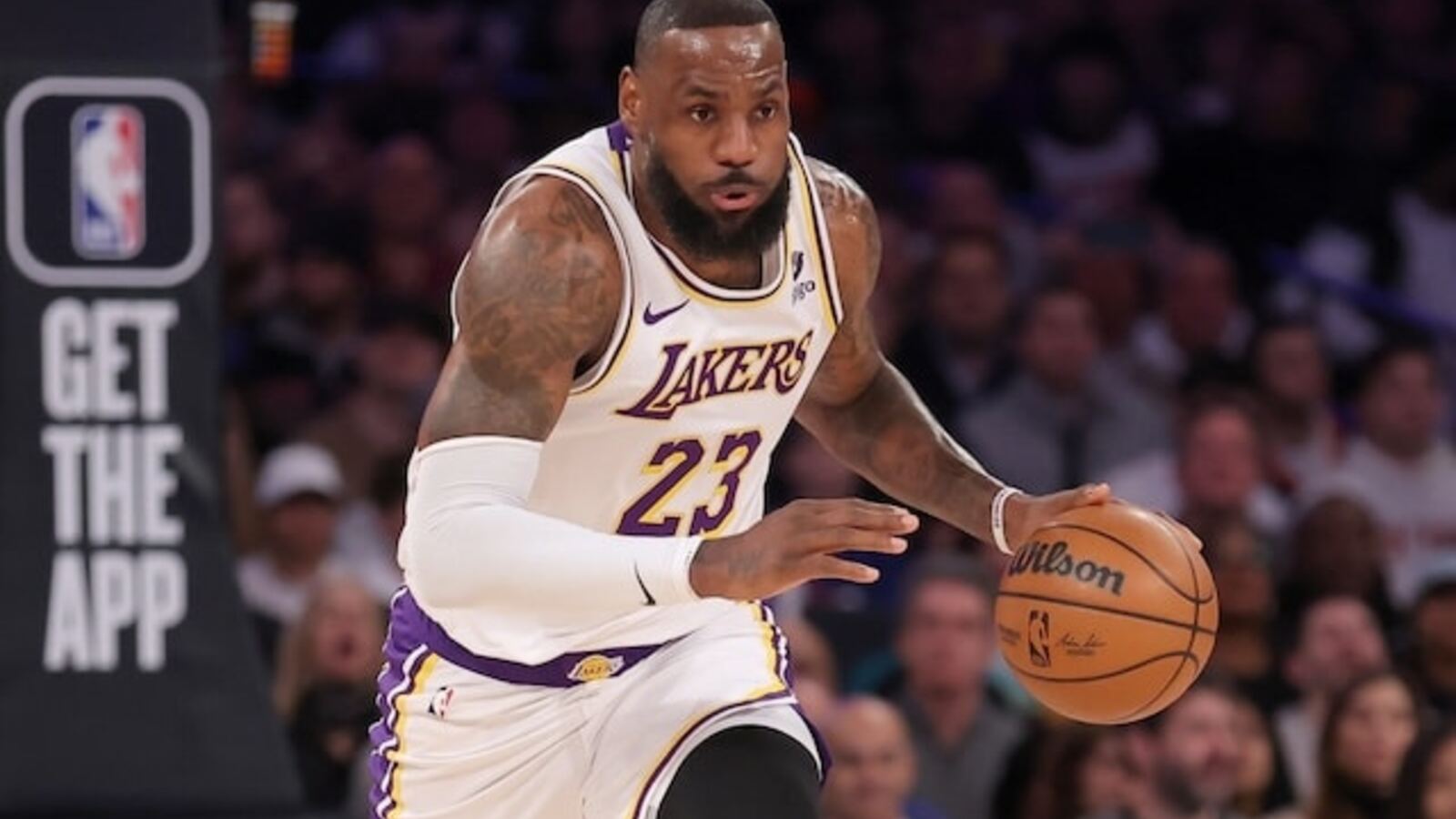 LeBron James ‘Loves’ Who Lakers Have In Locker Room Ahead Of Trade ...