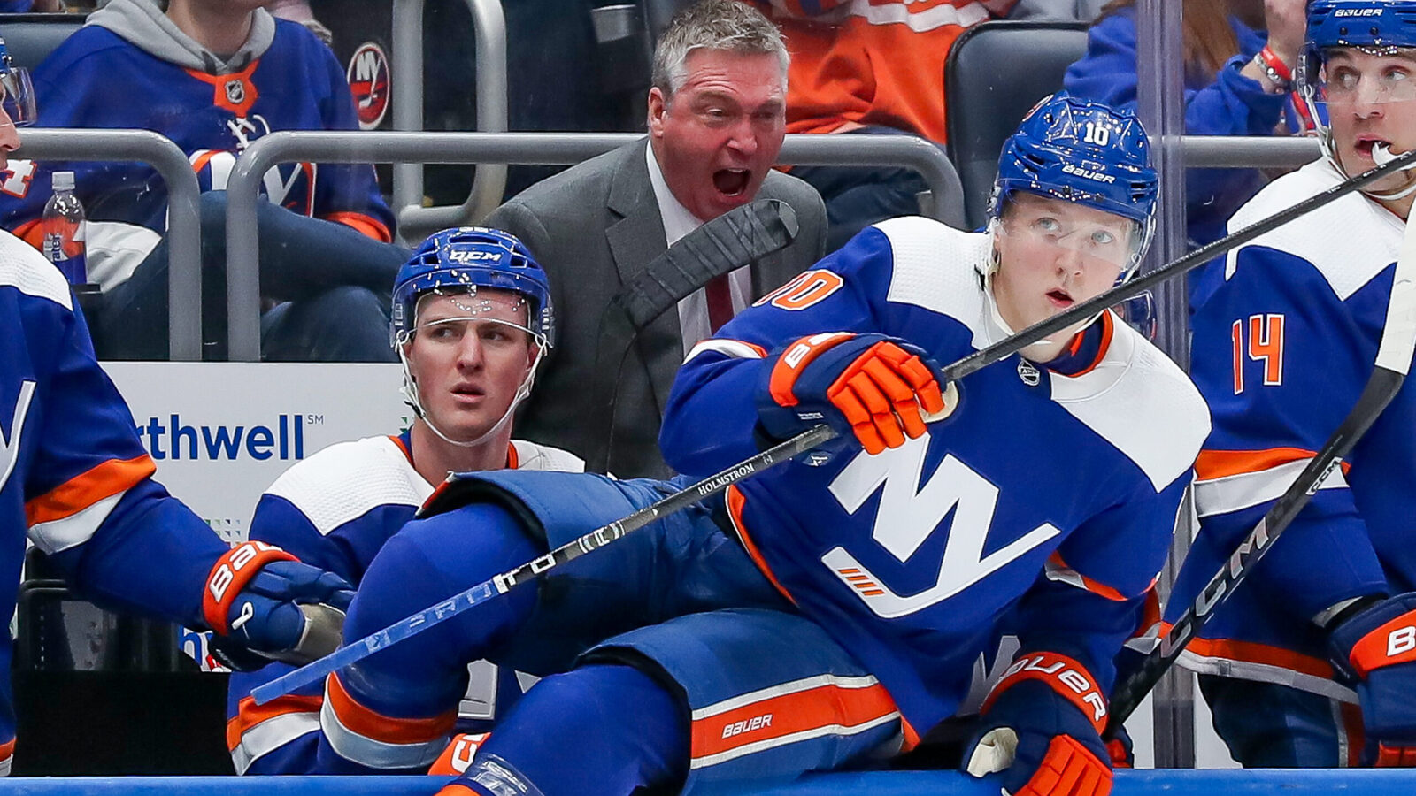 Why did the Islanders make a coaching change? | Yardbarker