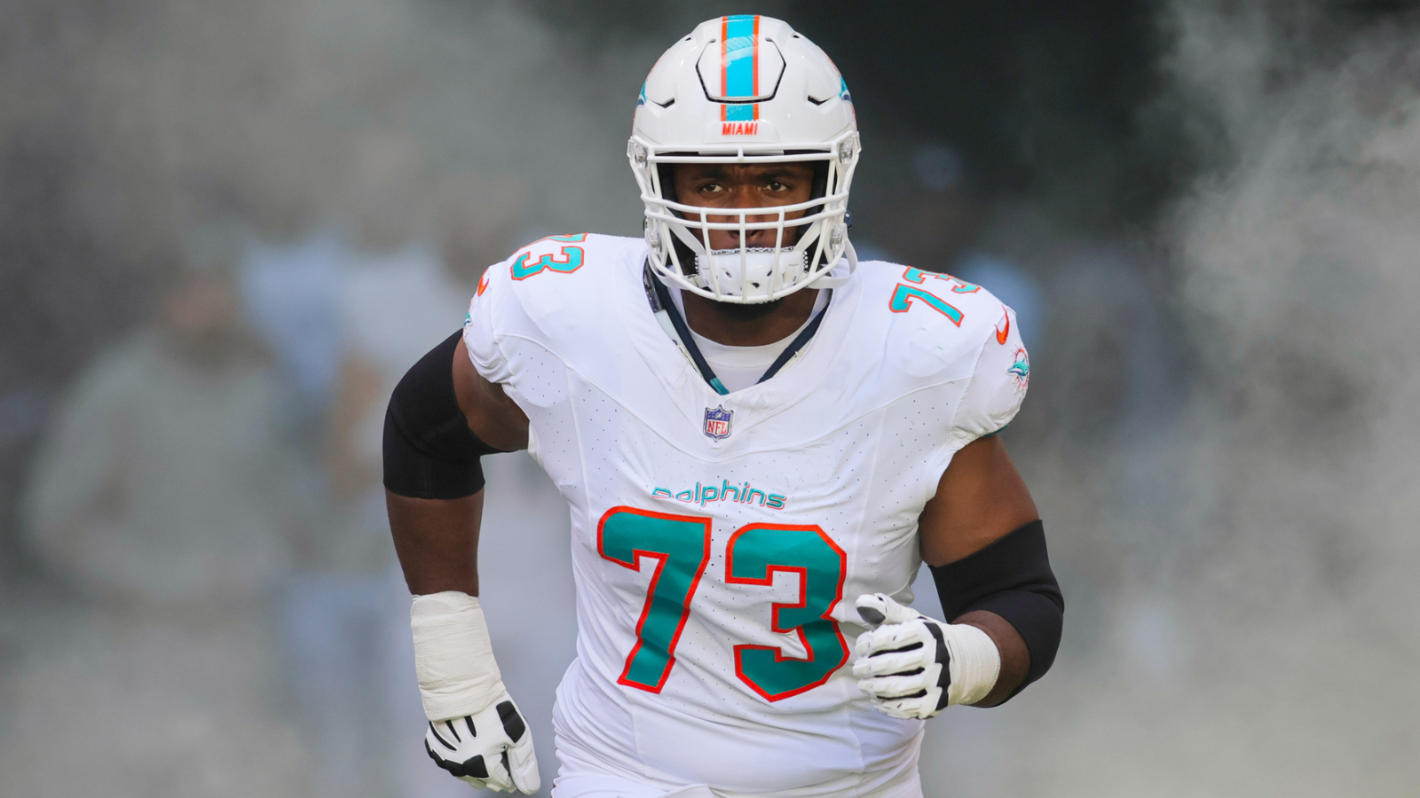 https://www.yardbarker.com/media/7/1/713dcaebab75a66d476a6625524b75859218ea5e/thumb_16x9/key-dolphins-ol-experiences-injury-setback.jpg?v=1